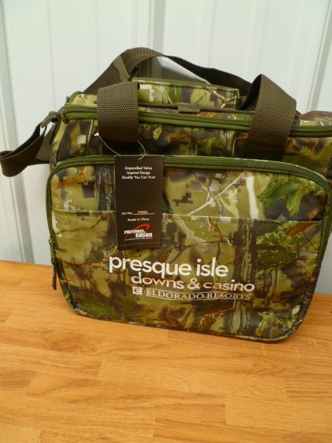 Preferred Nation Drink Cooler Bag Camouflage "presque isle down" P7655 NEW w TAG