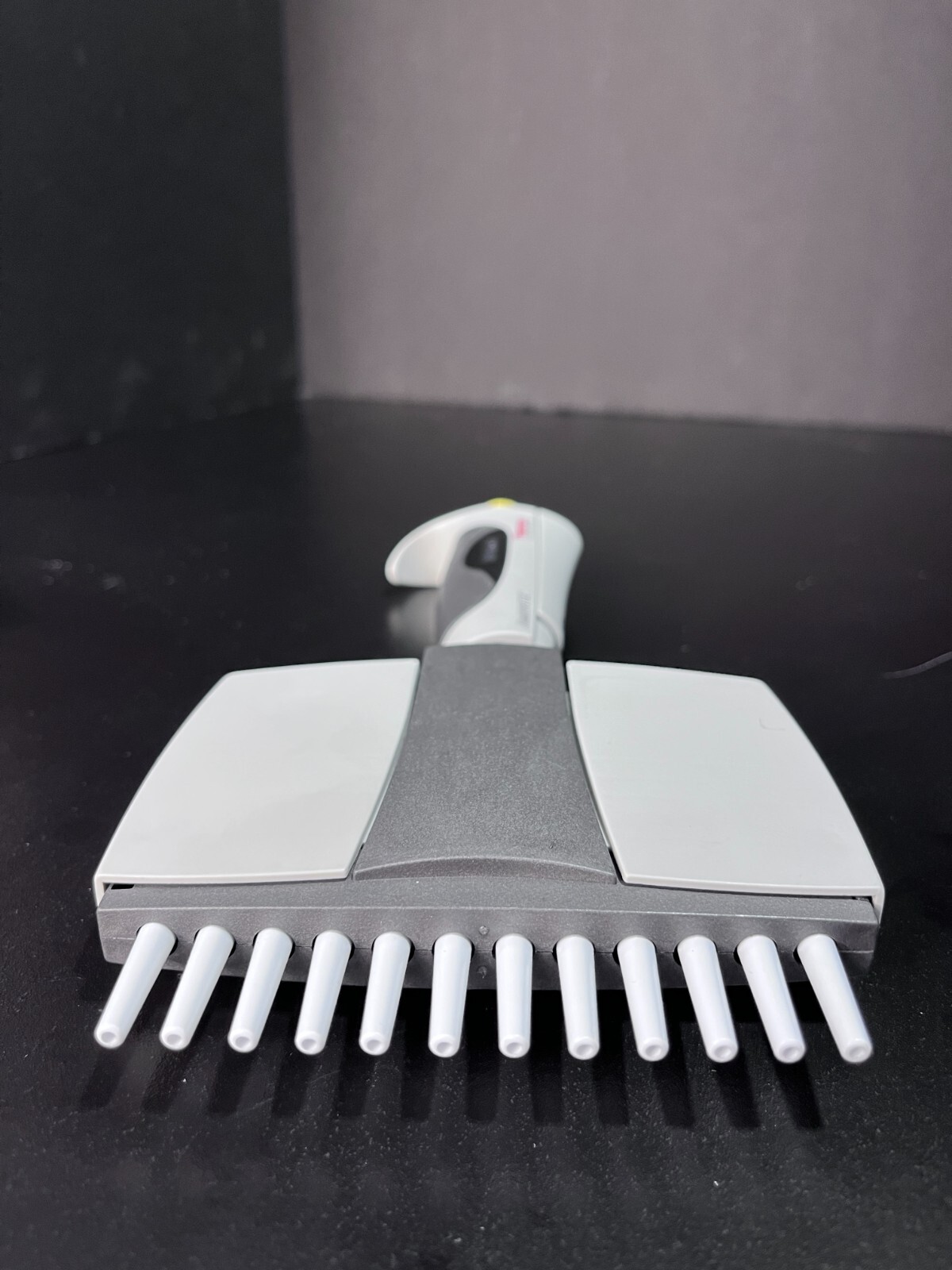 Finnpipette 12 Channel Pipette 50 ul Adjustable Volume