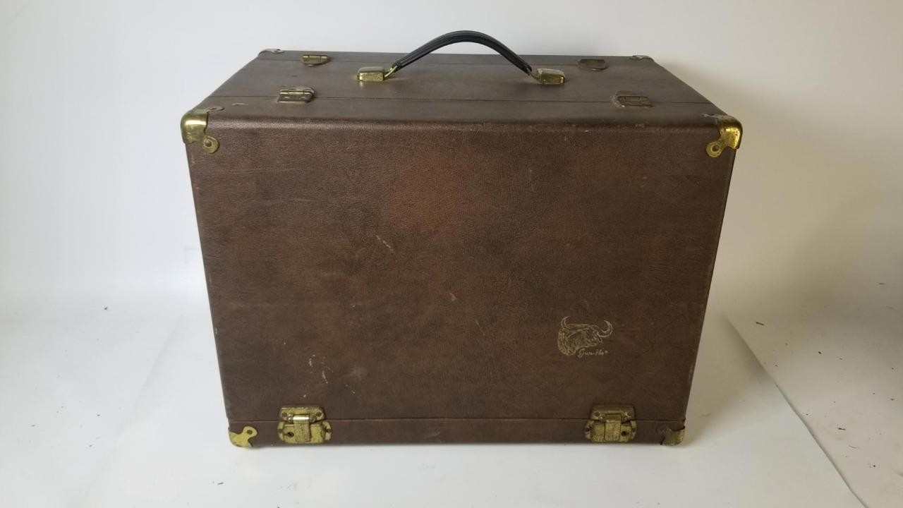 Vintage Gun-Ho Gun Pistol Range Shooters Box Brown