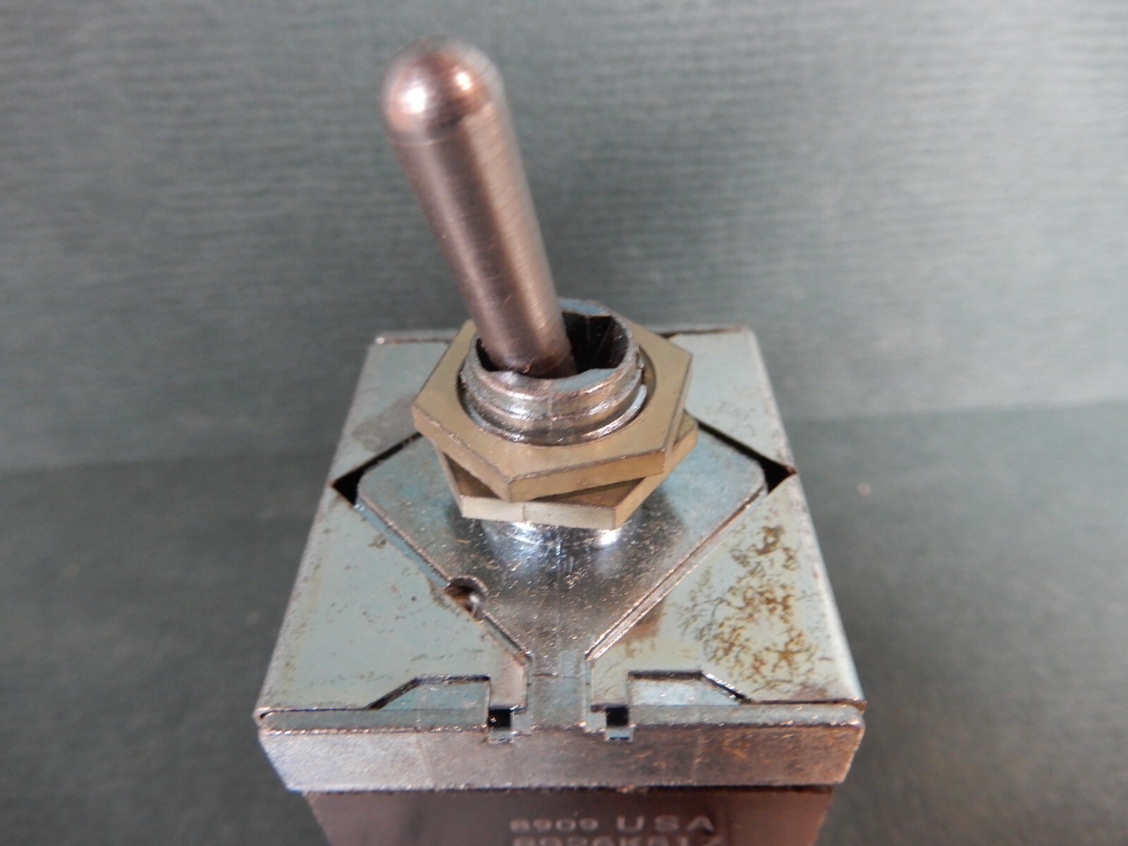Eaton DPDT Plus Center Position Contact Hesitation Toggle Switch NOS