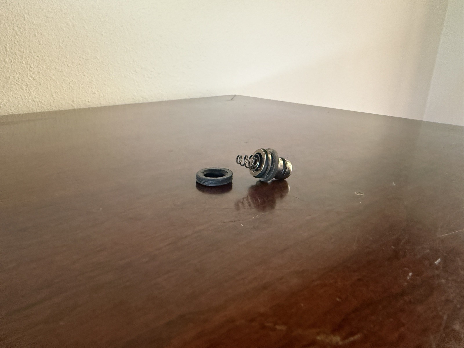 Rare Aleph McGizmo Button Top McE2S Flashlight Two Stage Tail Switch