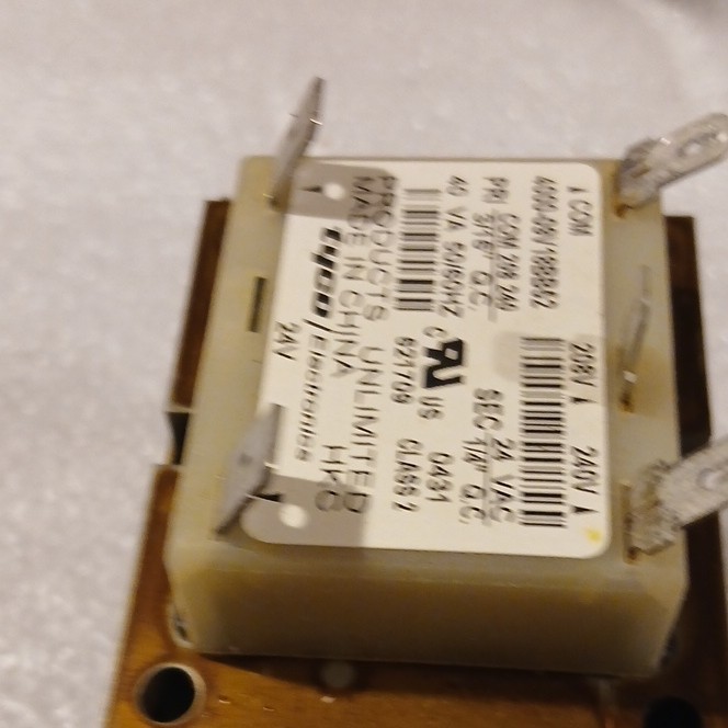 Tyco Electronics Class 2 Step-Down Transformer 40VA 208/240V to 24VAC 50/60Hz