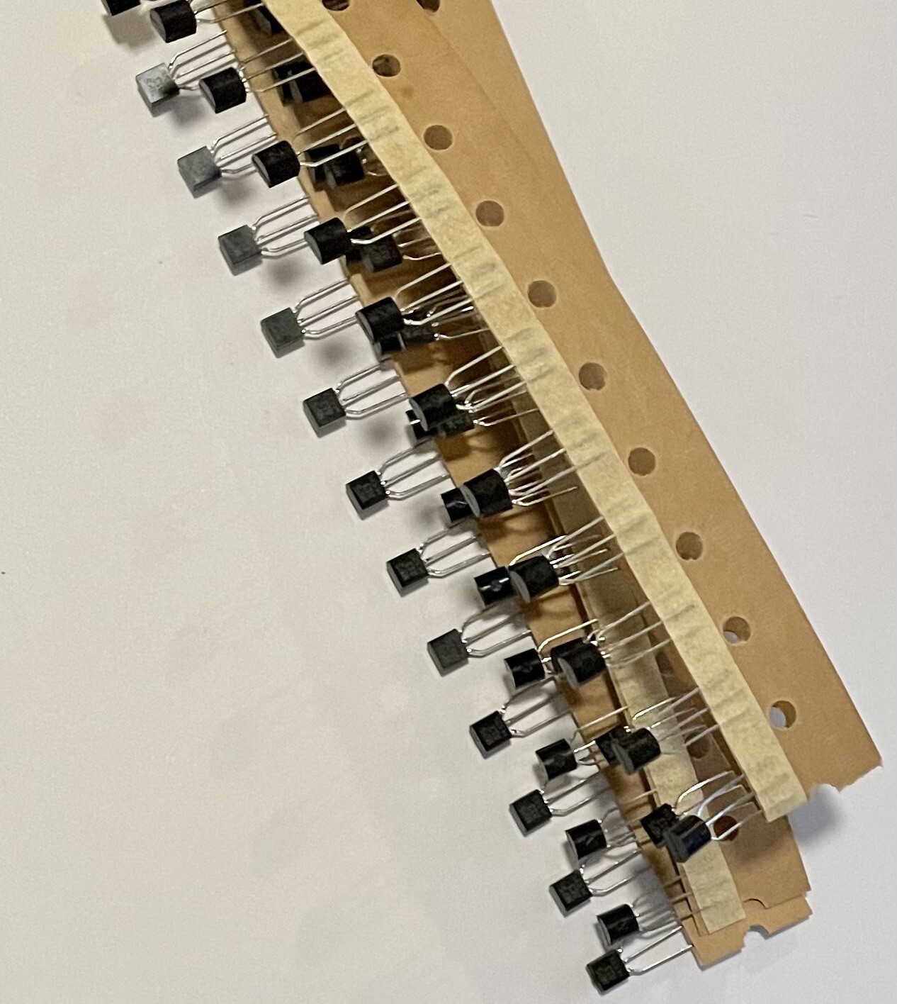 Qty 50, Motorola MPSA13, TRANS, MPSA13, NPN, DARLINGTON