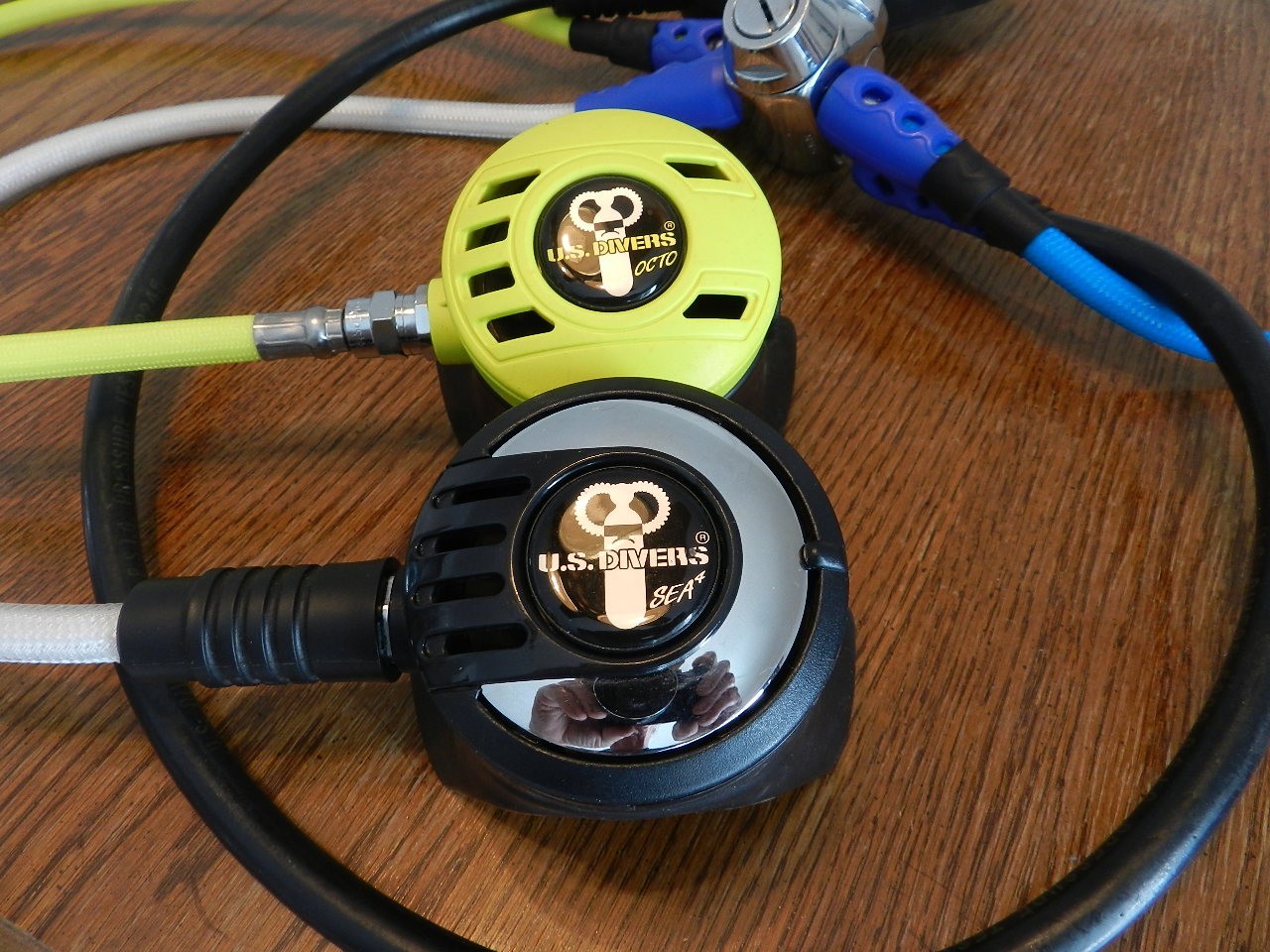 US DIVERS MICRA SEA4 REGULATOR SET-SERVICED