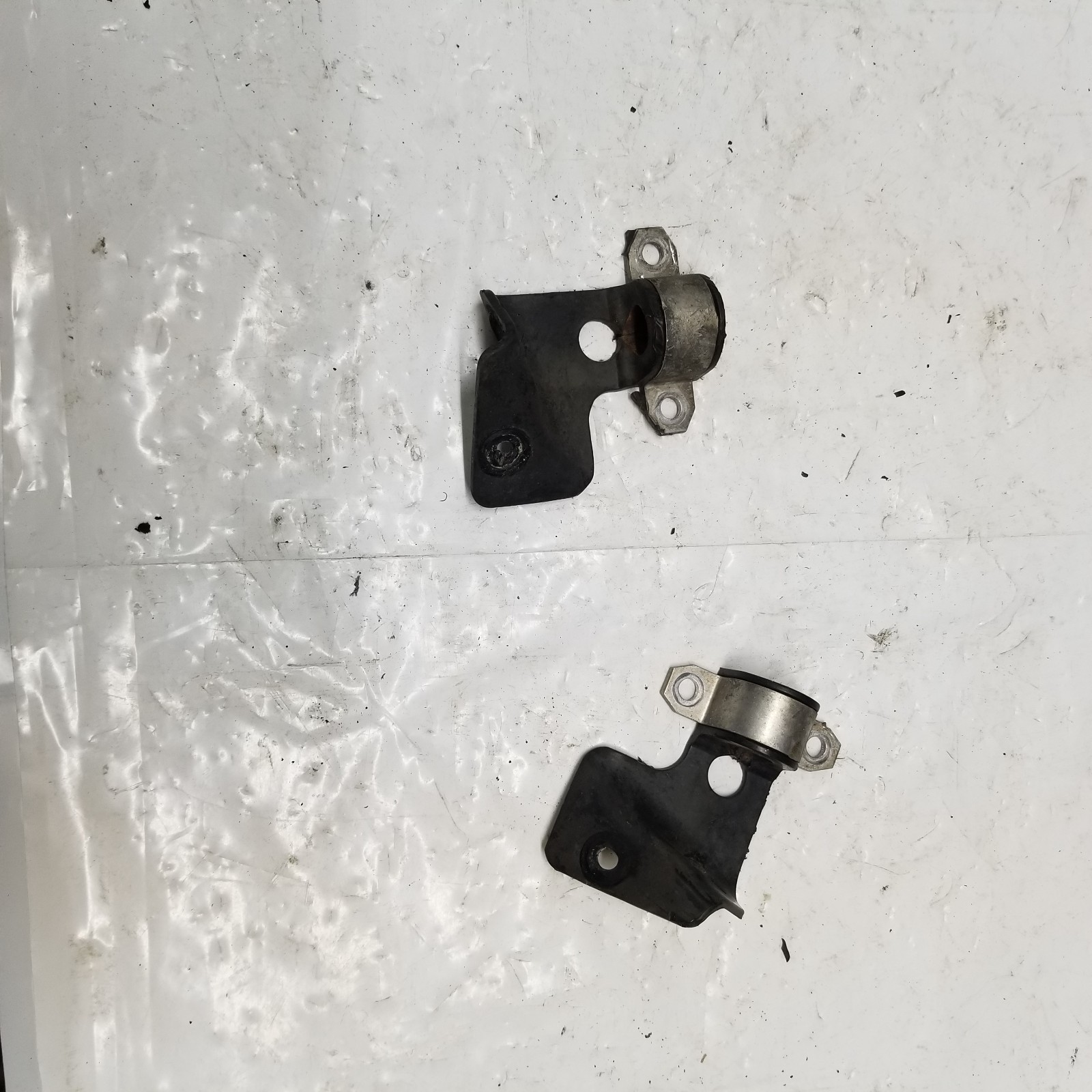 2008-2012 Polaris dragon IQ shift switchback sway bar stabilizer mounts 5134458