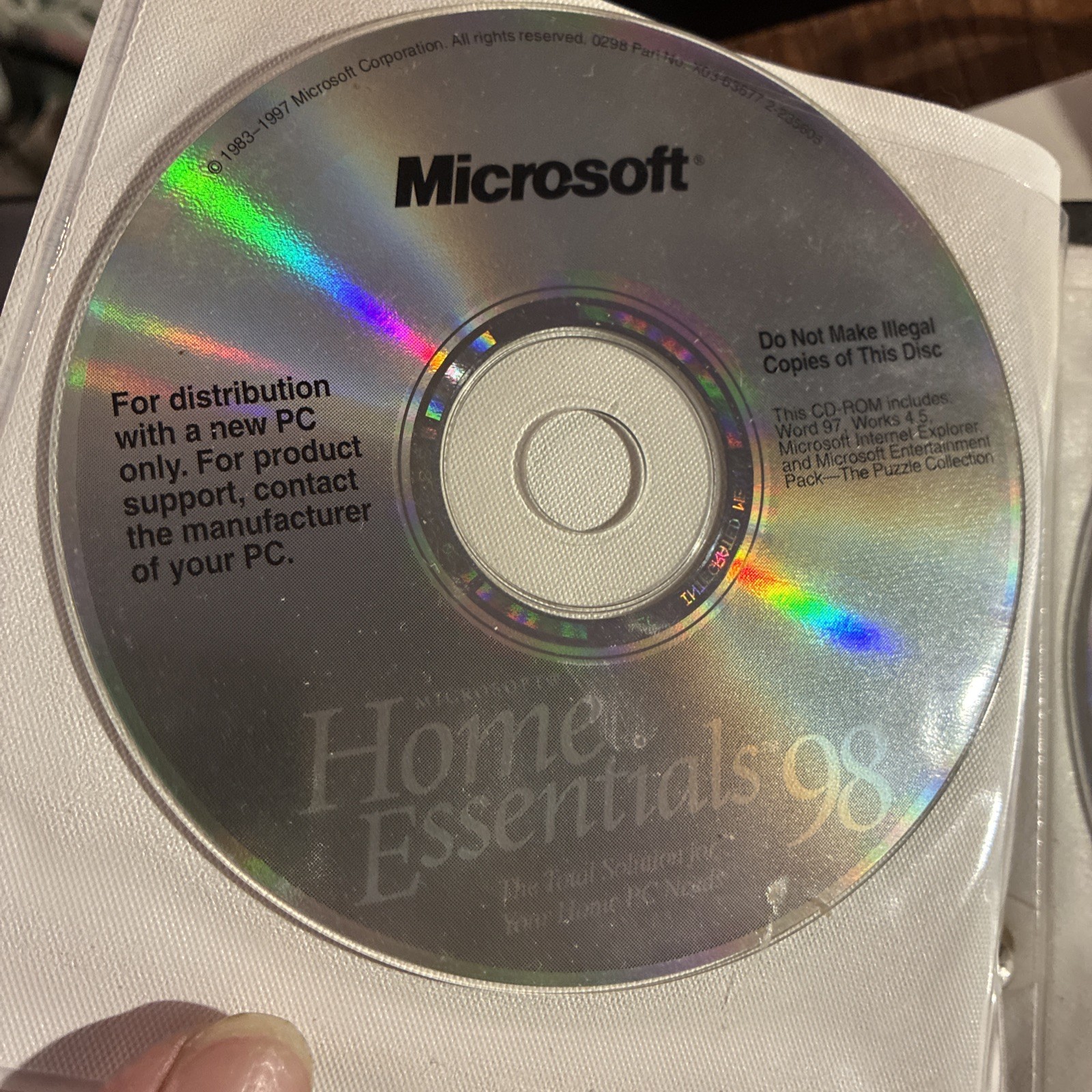 Gateway 2000 Working Keyboard & Software Bundle - Items In Desc