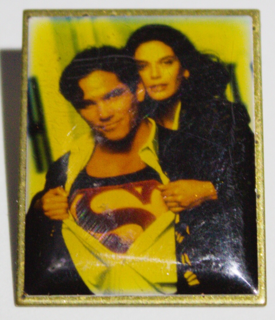 Lois & Clark TV Series Characters Clark & Lois Photo Enamel Pin 1993 NEW UNUSED