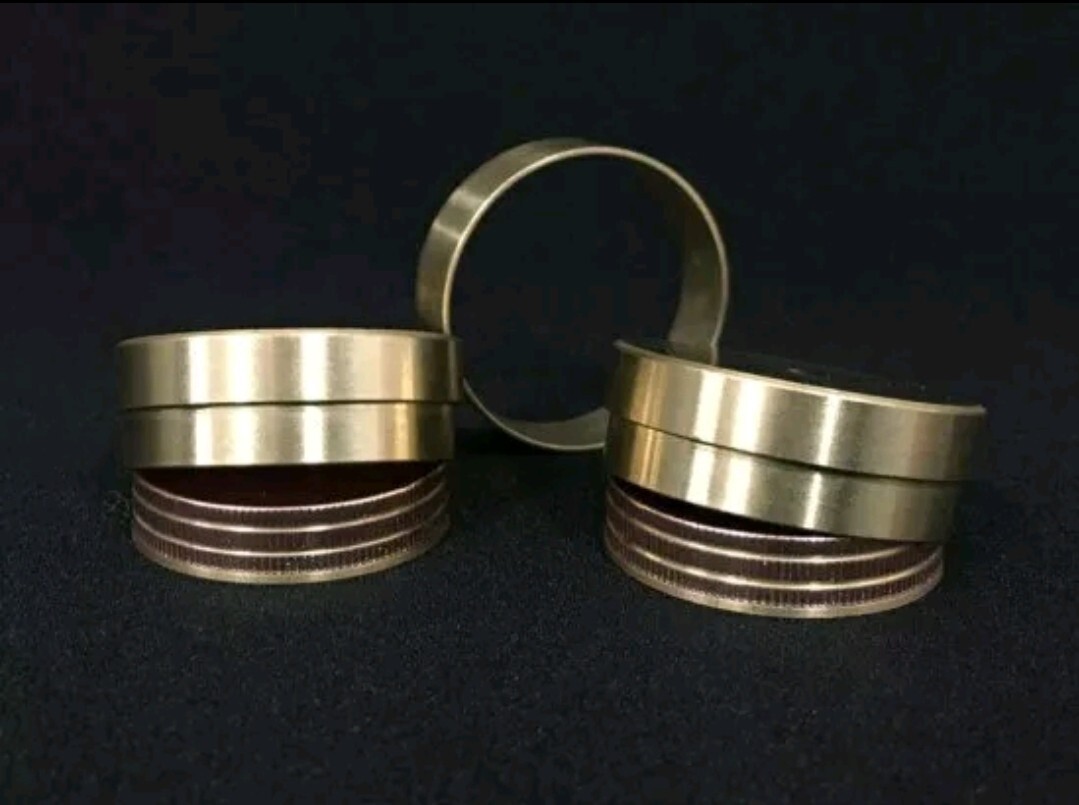 Magic Tricks Dynamic Coins Vanishing Quarter Version Close Up Trick