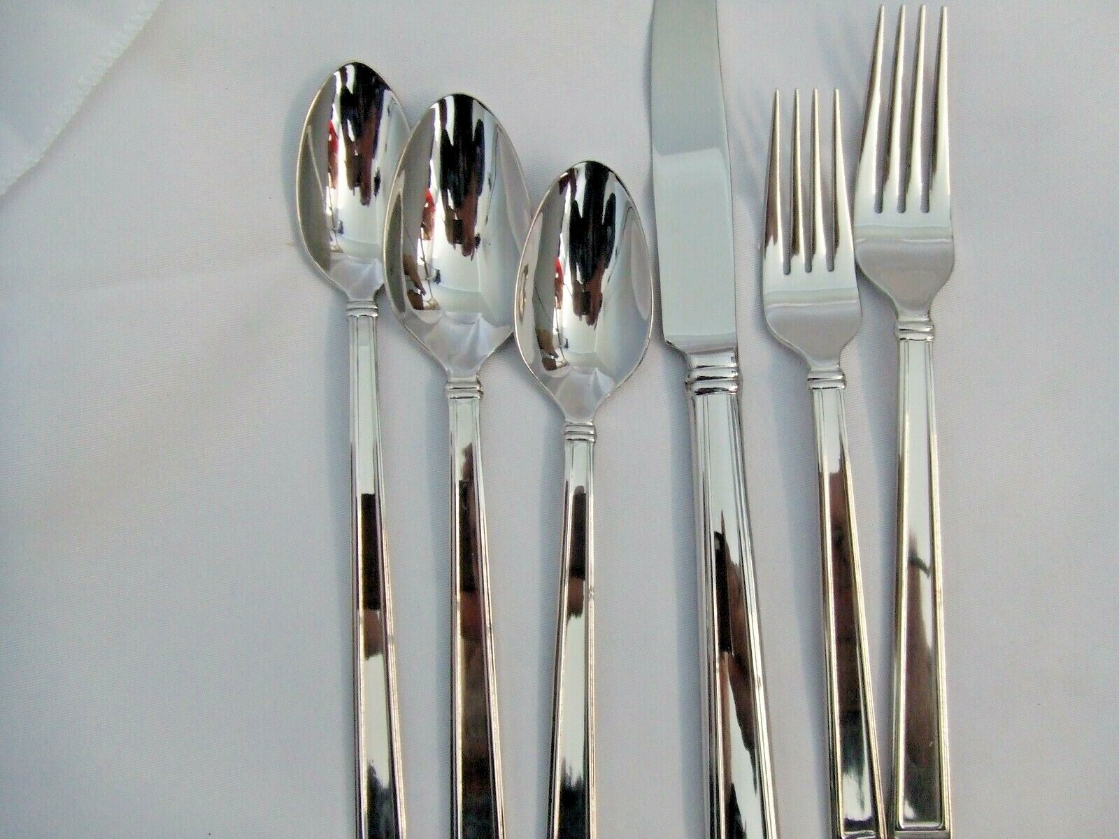 NEW ! GORMAN 80/10 STAINLESS 6 PIECE FLATWARE PLACE SETTING SKYLAR