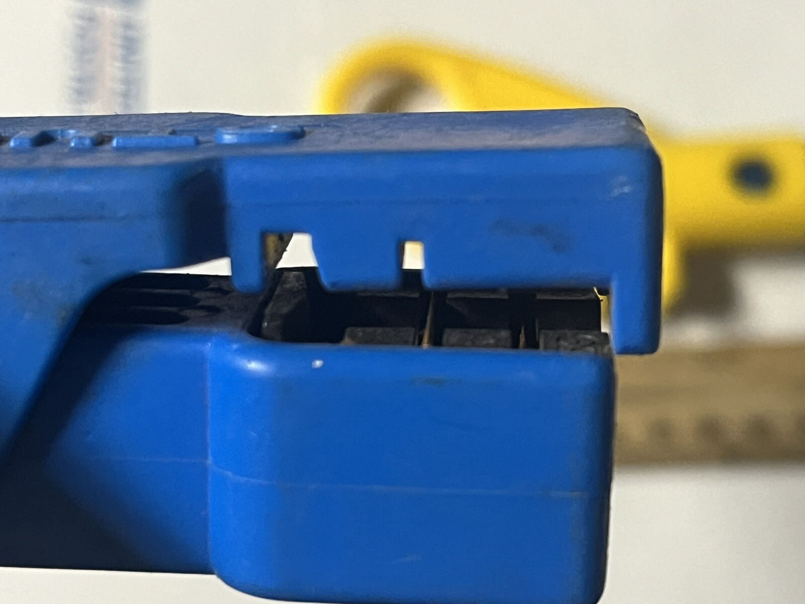 Klein Tools VDV110-261 Twisted Pair Radial Stripper / Stubby Stripper Sargent ?