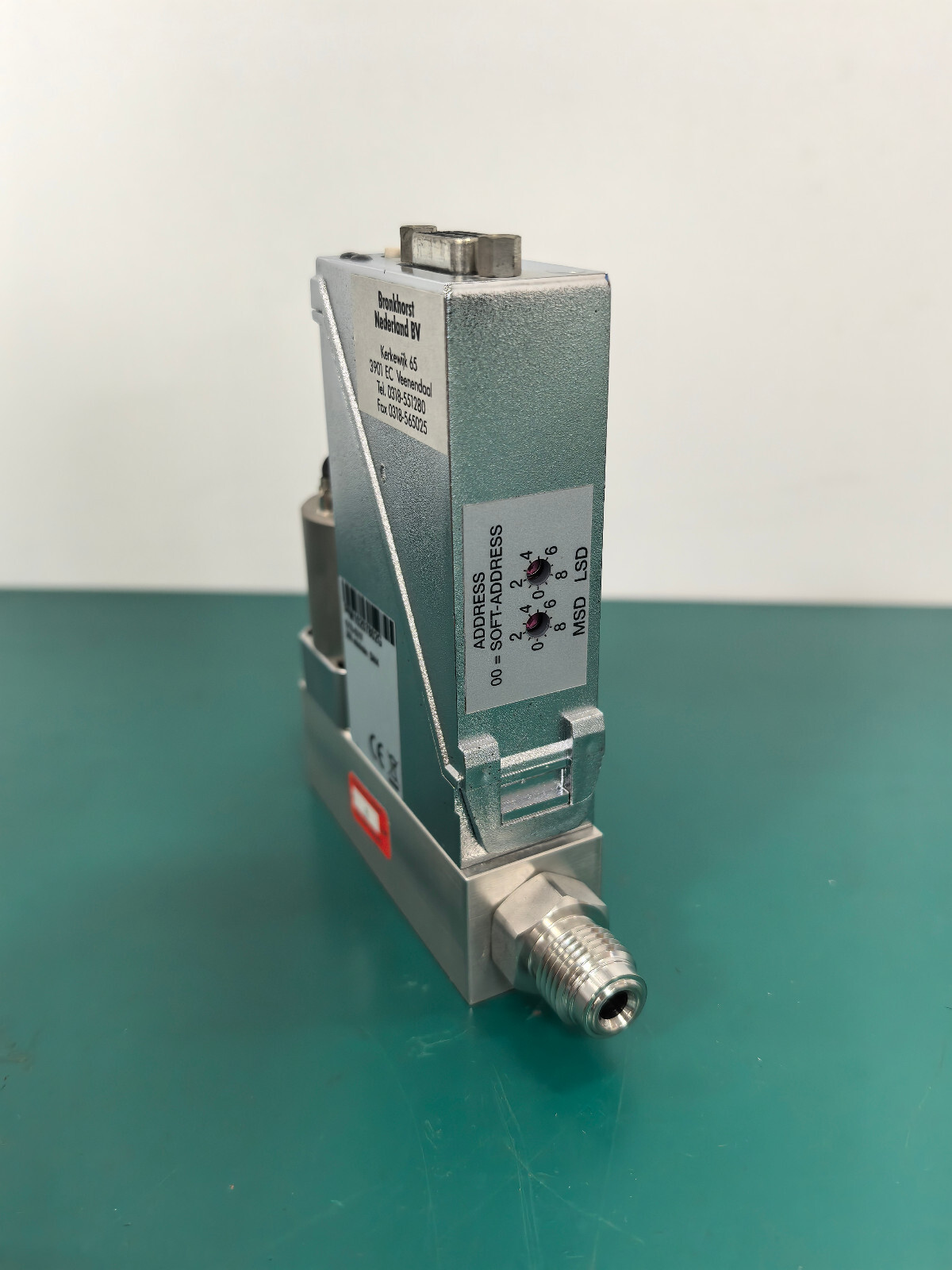 Bronkhorst HIGH-TECH OTB-021F Mass Flow Controller SIH4 200SCCM 4V