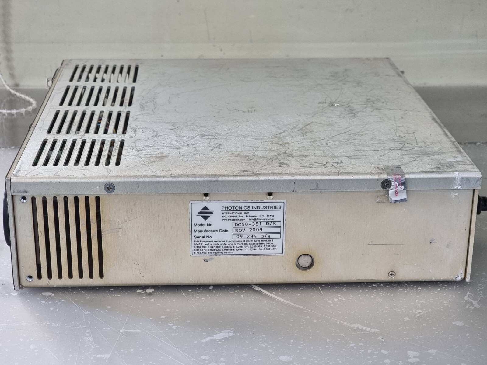 PHOTONICS INDUSTRIES DC50-351 LASER CONTROLLER