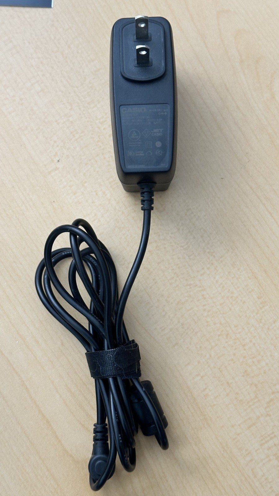 Genuine Casio AD-E95100LU AC Adapter 9.5V 1A Power Supply OEM