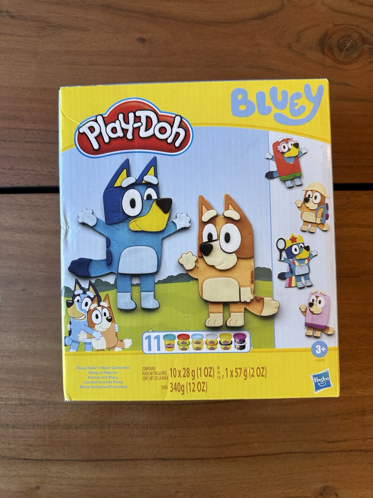 Play-Doh Bluey Make 'N Mash Costume Play Dough Set 11 Colors