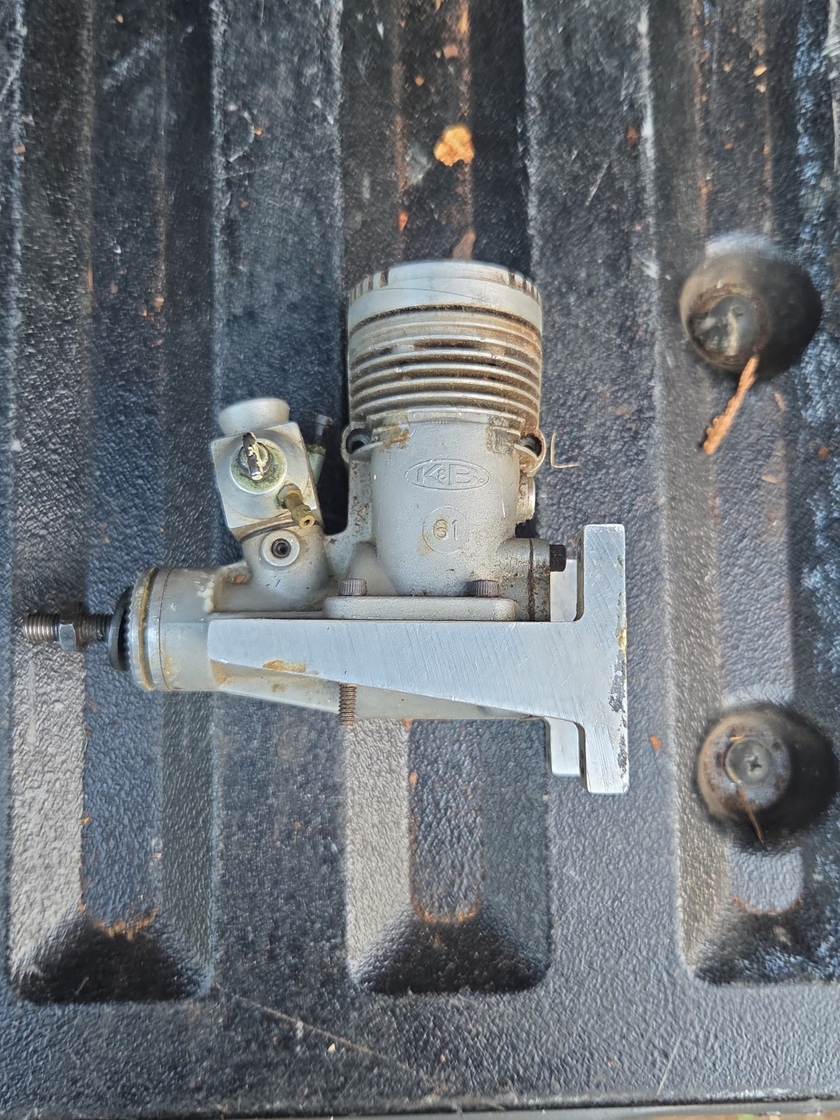 KB K&B 61 Model Plane Gas Motor Engine Part See Pictures Vintage Rc