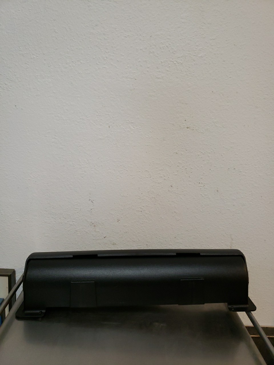 Paper Roll Holder, Midmark 75/230/630 Table Part: 002-1006-00
