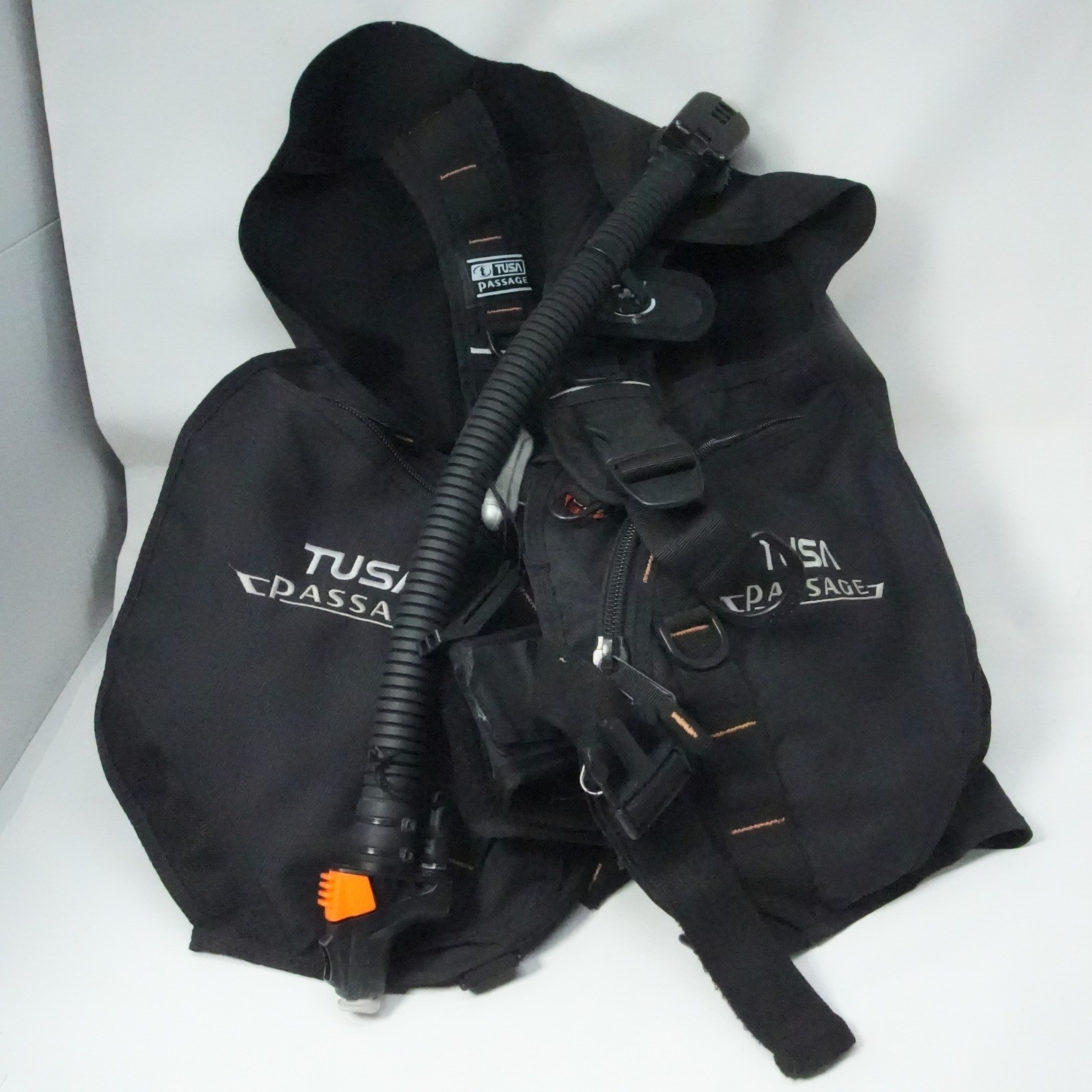 TUSA Diving Buoyancy Compensation Jacket Euro L-XL Black Scuba Vest Snorkeling
