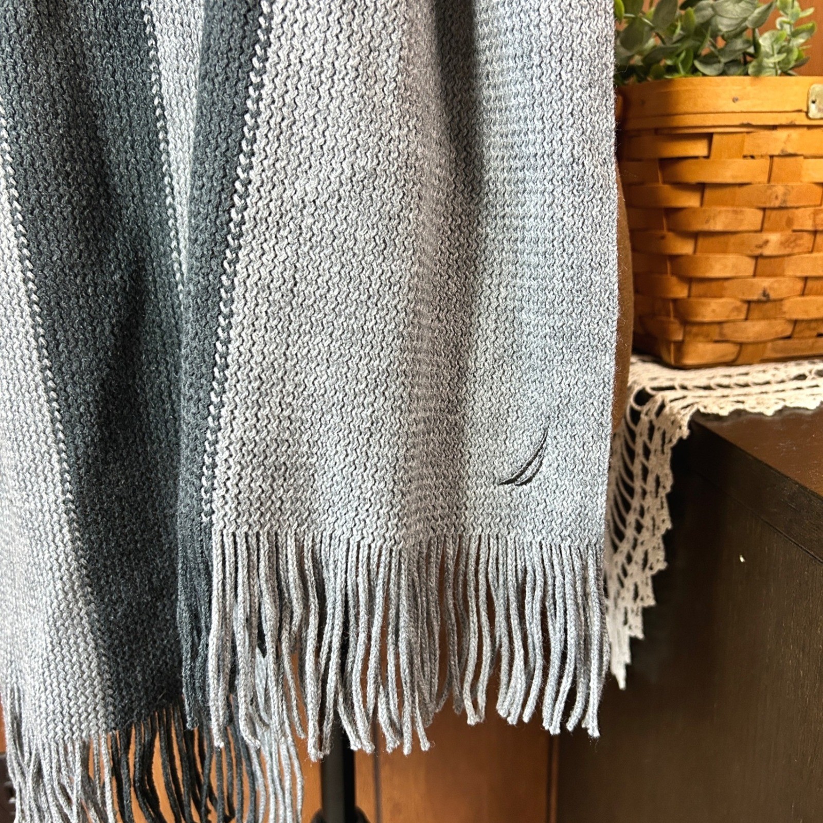 Nautica Striped Scarf Gray Blue Acrylic Fringe Winter Warm Mens Womens