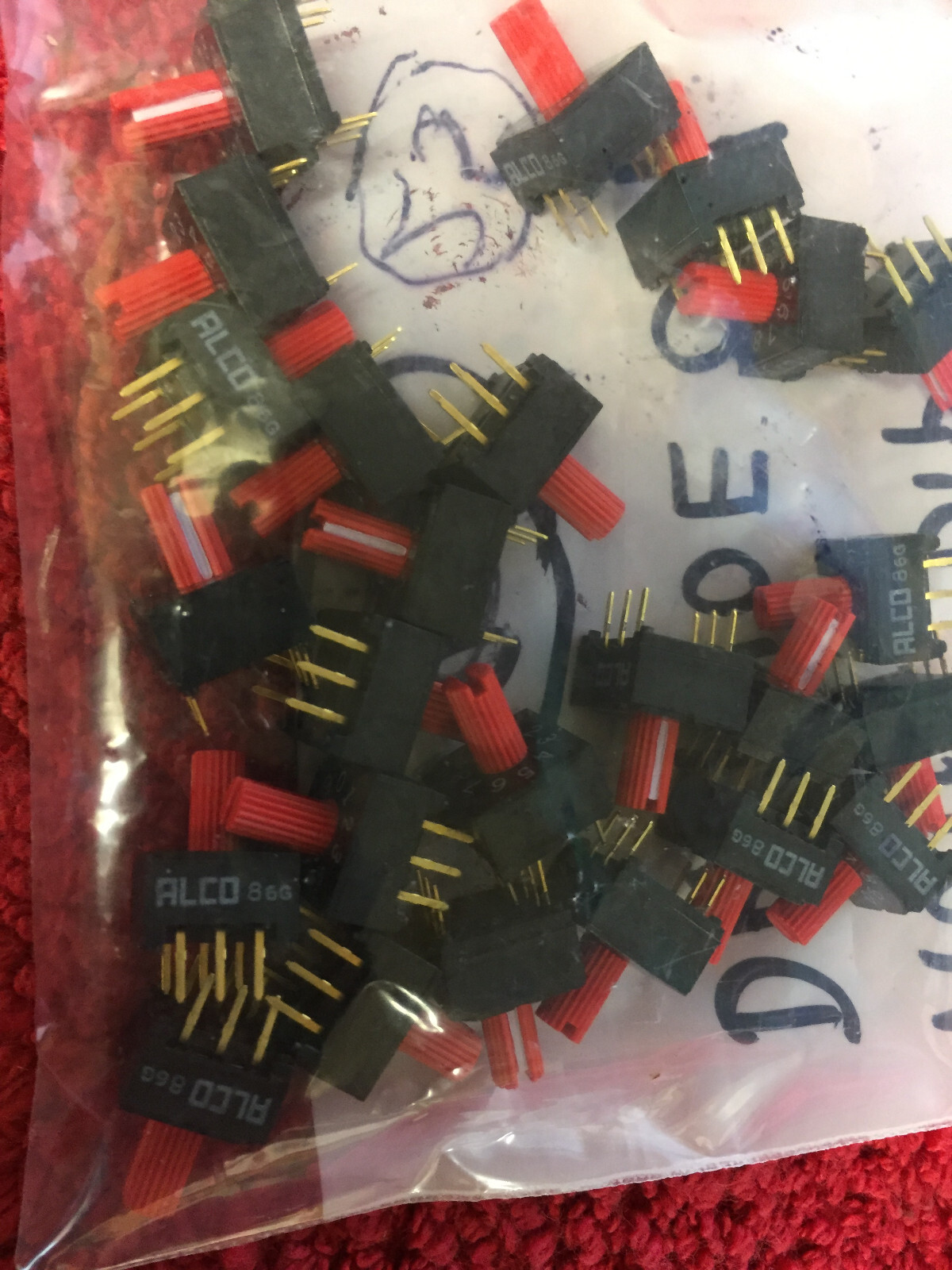 DRM10E04 1825033-1 16 Position, Mini-Plastic Shaft Actuator Style, Rotary, Rotar