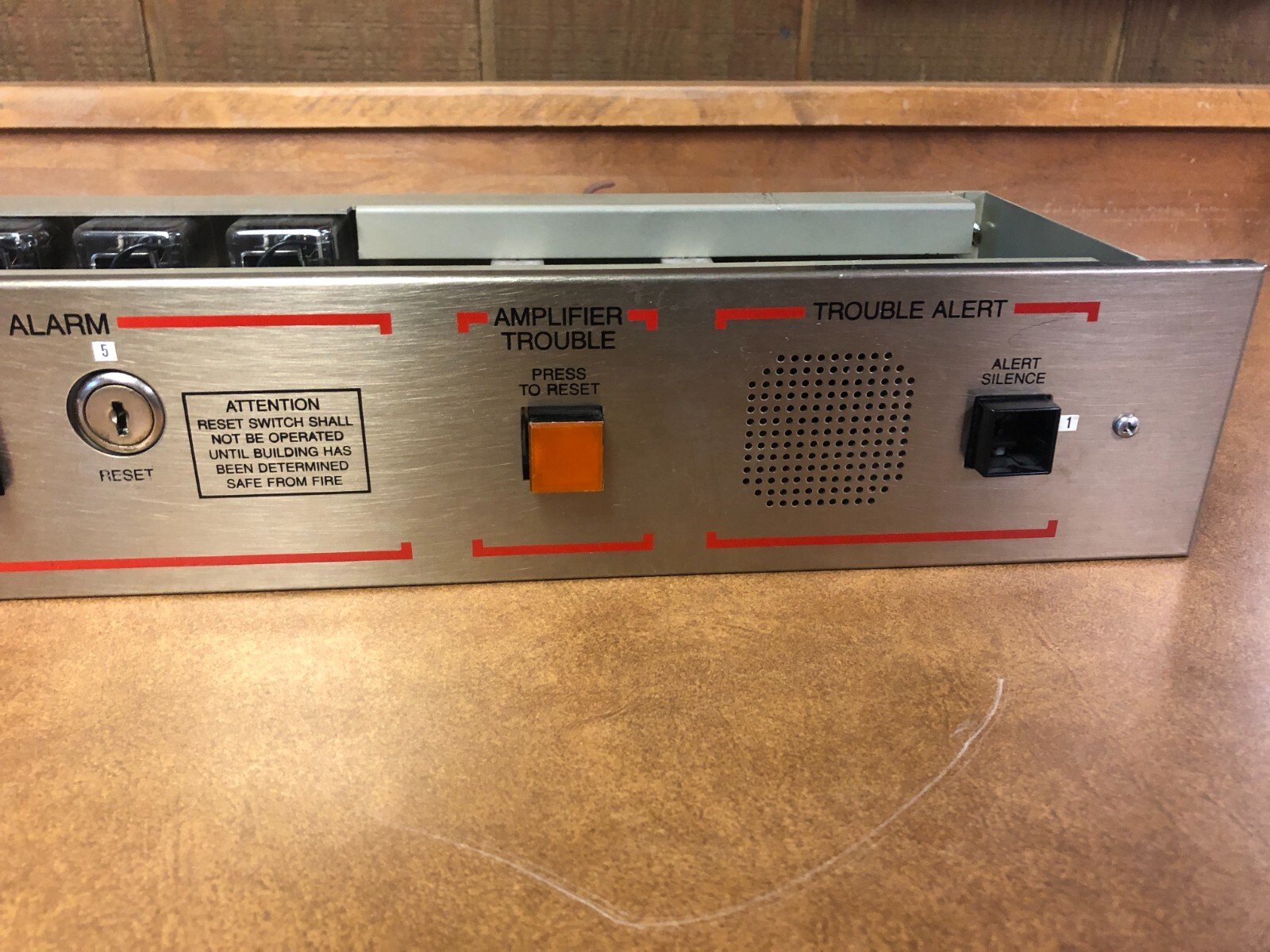 Rauland USR2125