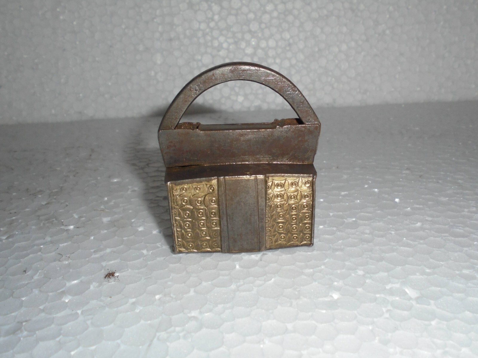 2 Pc Vintage Iron Solid Line Engraved & Brass Fitted Handcrafted Screw Padlock