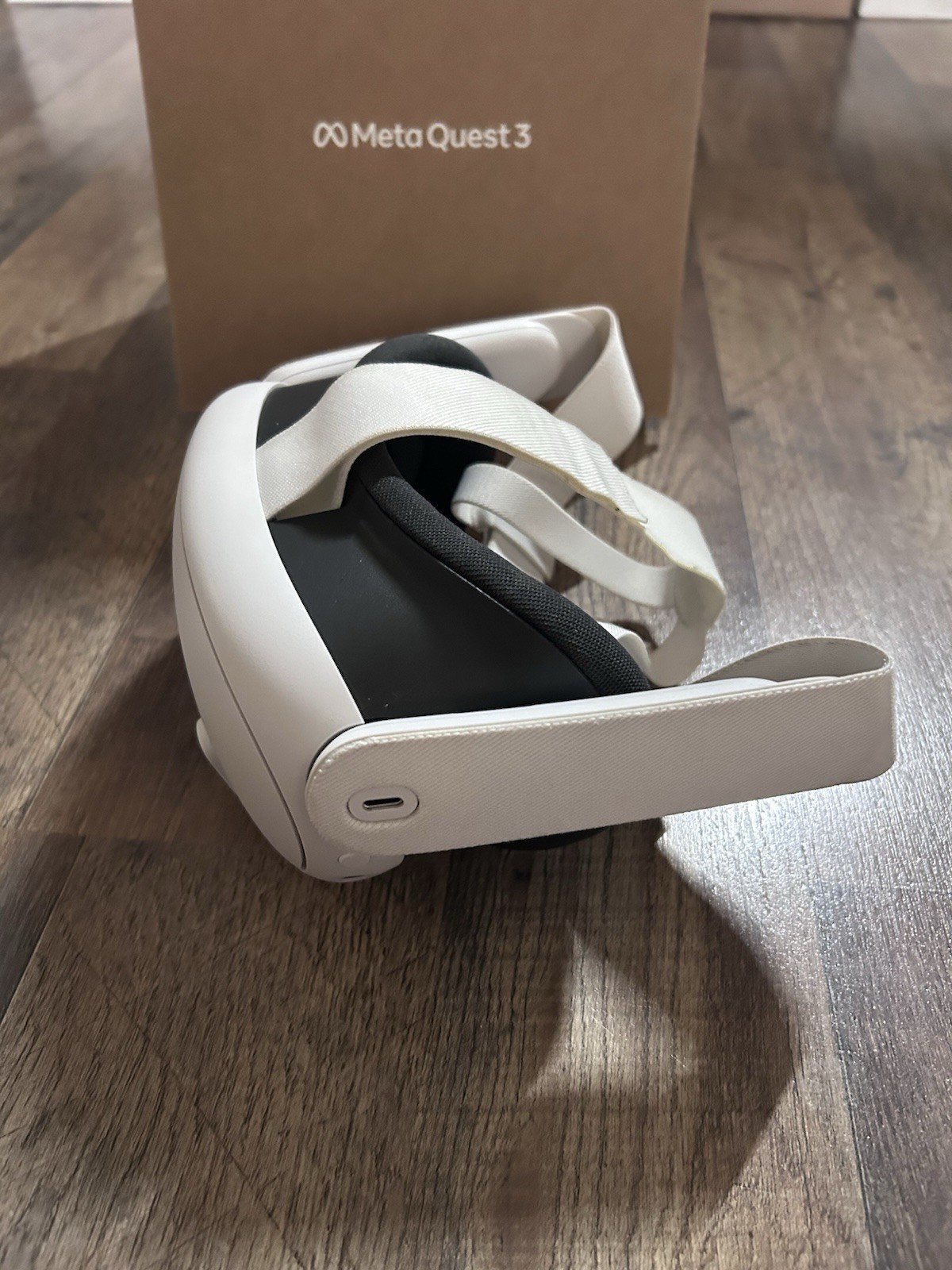 Meta Oculus Quest 3 - 128GB Set - w/ Controllers - Great Condition -