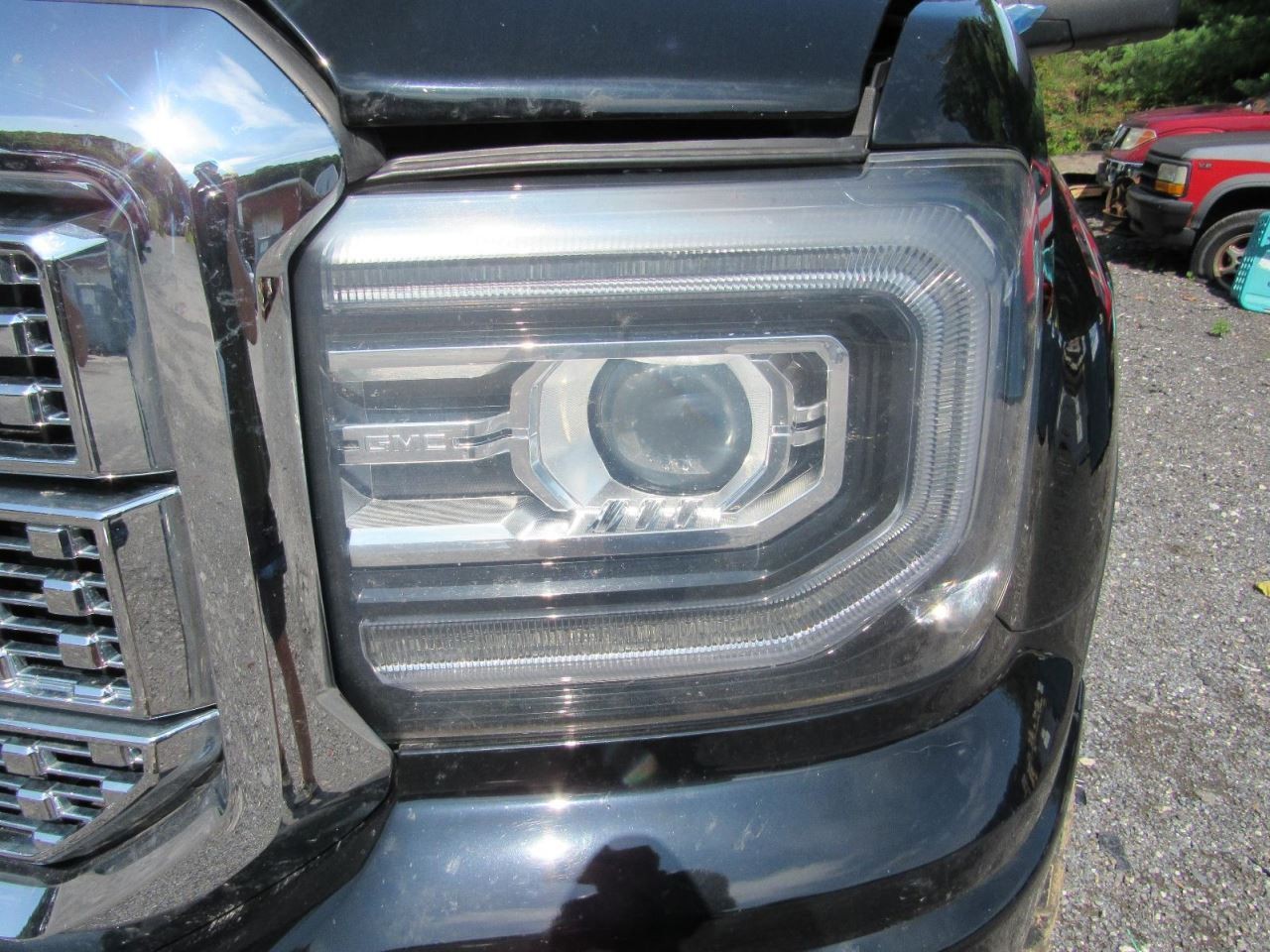 SIERDEN15 2016 Glove Box 1065250
