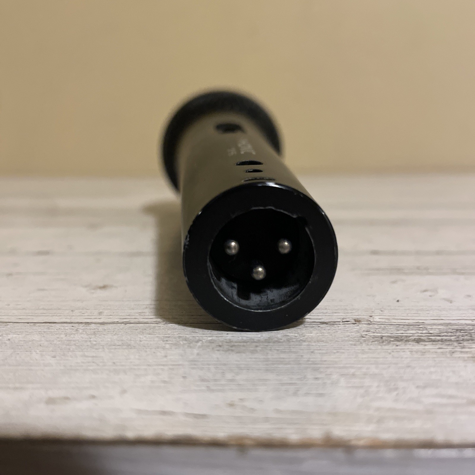 Phonic DM-680 Dynamic Stuido Microphone - No Cod - Mic Only