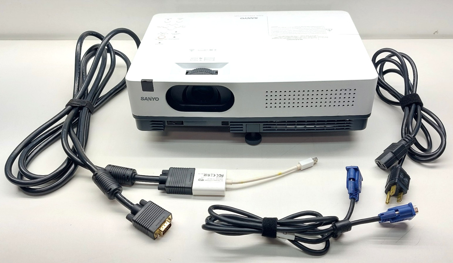 Sanyo XGA Projector PLC-XW300 - 436 Lamp Hours