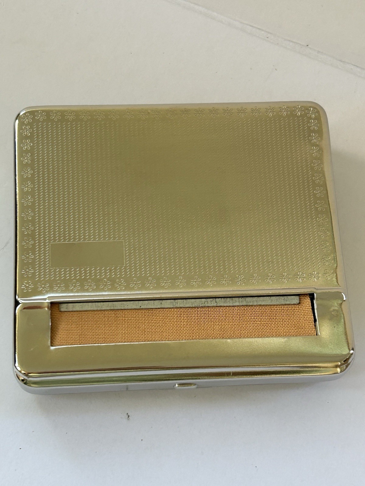Automatic Tobacco Rolling Box Chrome Dotted Design