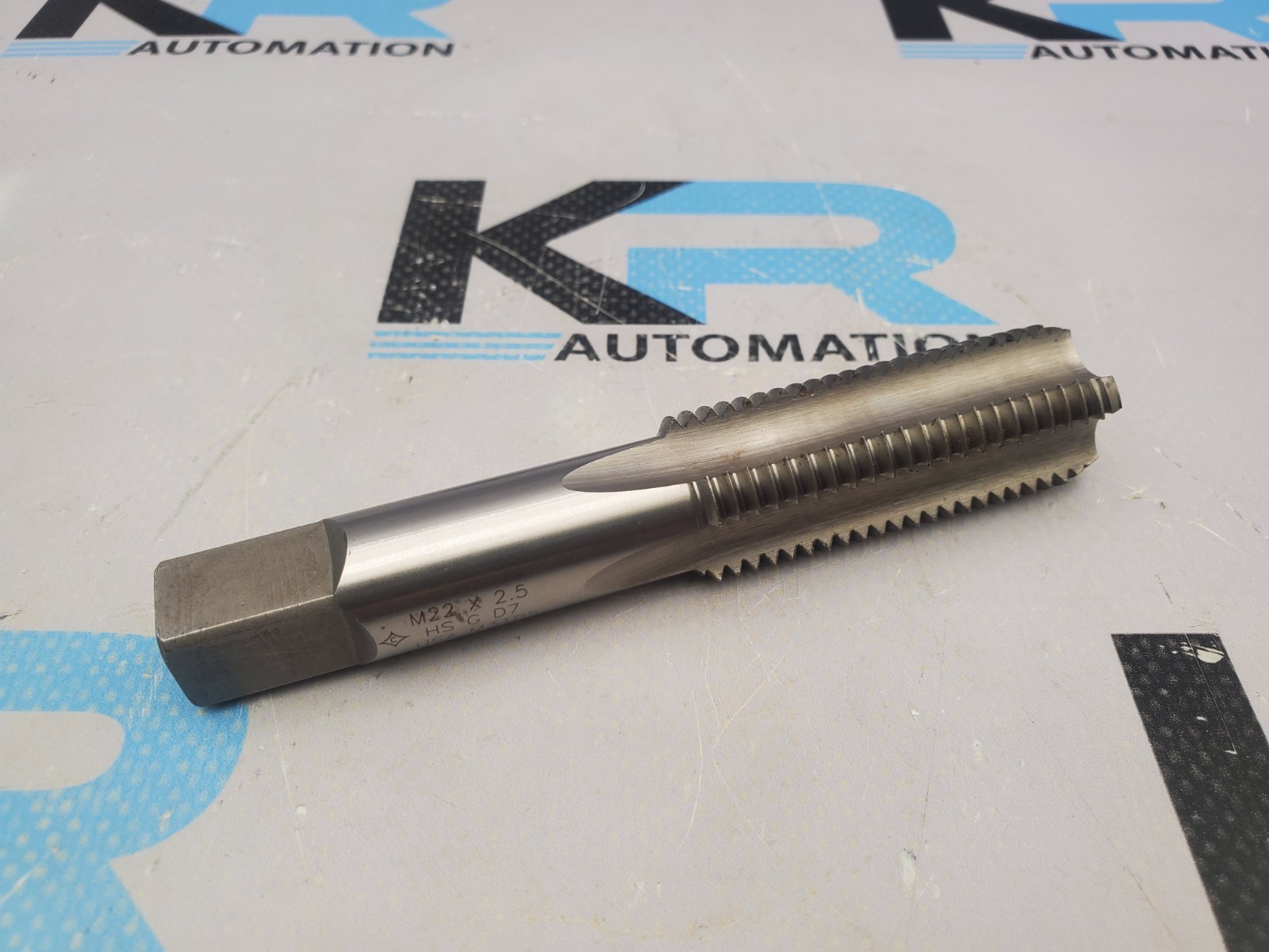 M22 X 2.5 HSG D7 4 Straight Flute Plug Taper