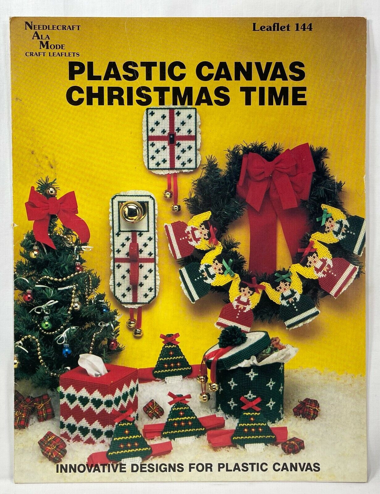 1990 NAM Plastic Canvas Christmas Time 144 Pattern Book 6 Designs Vintage 10211