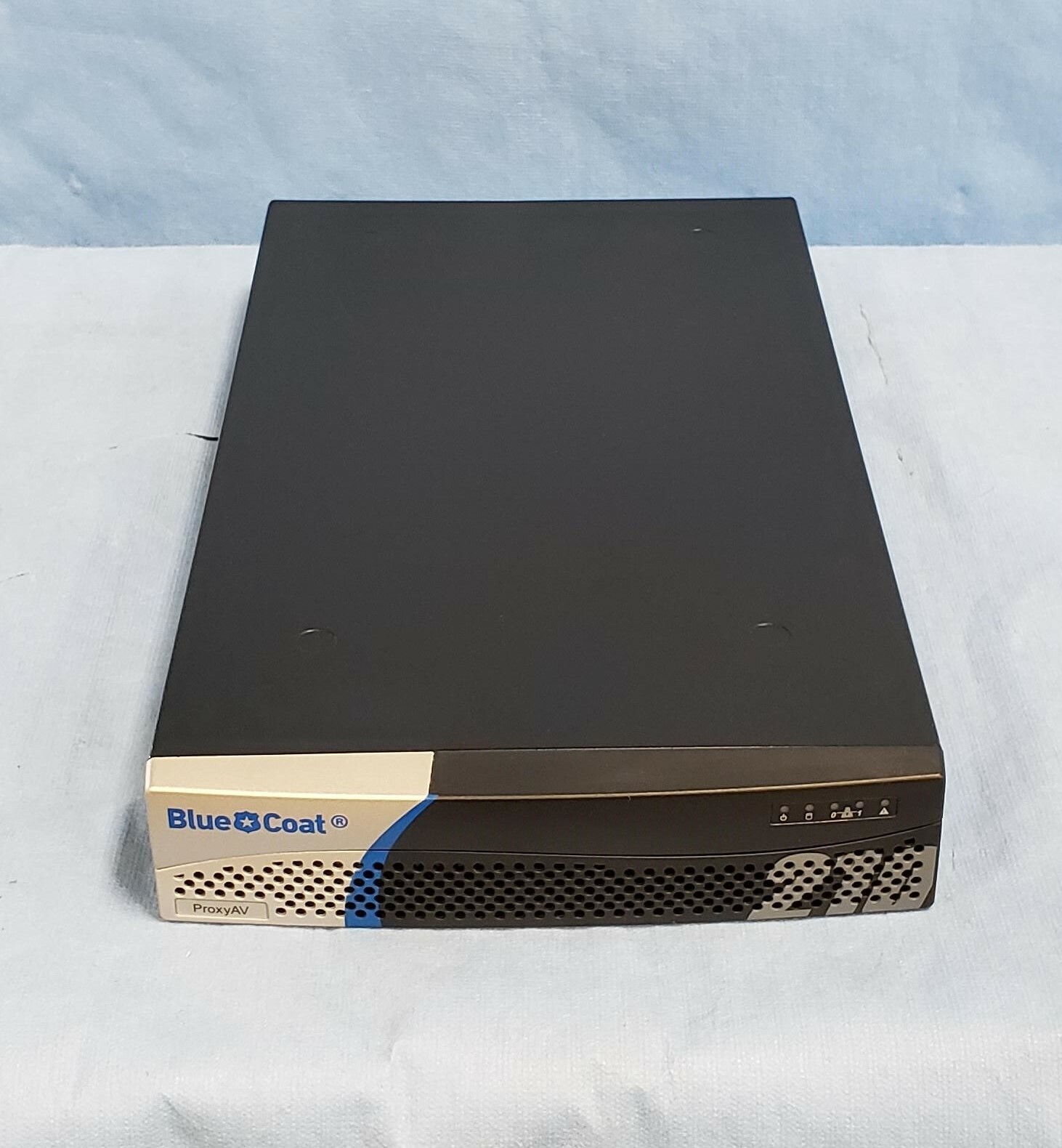 BlueCoat Proxy AV210 Series Security Appliance-AV210 A