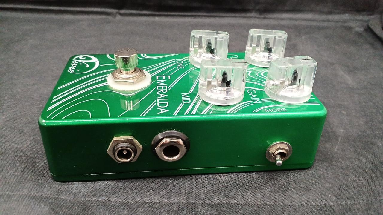 VIVIE / EMERALDA (no04022026)