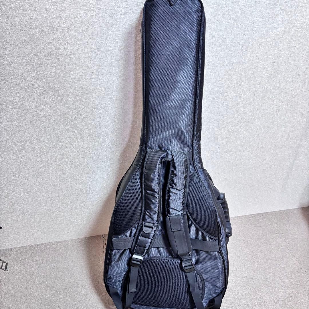 Yamaha CG142C Classical Guitar Solid Cedar Top With Case