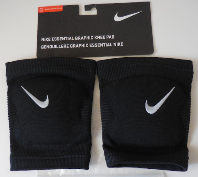 Nike Essential Graphic Knee Pads Black/Anthracite/Silver M/L One Pair