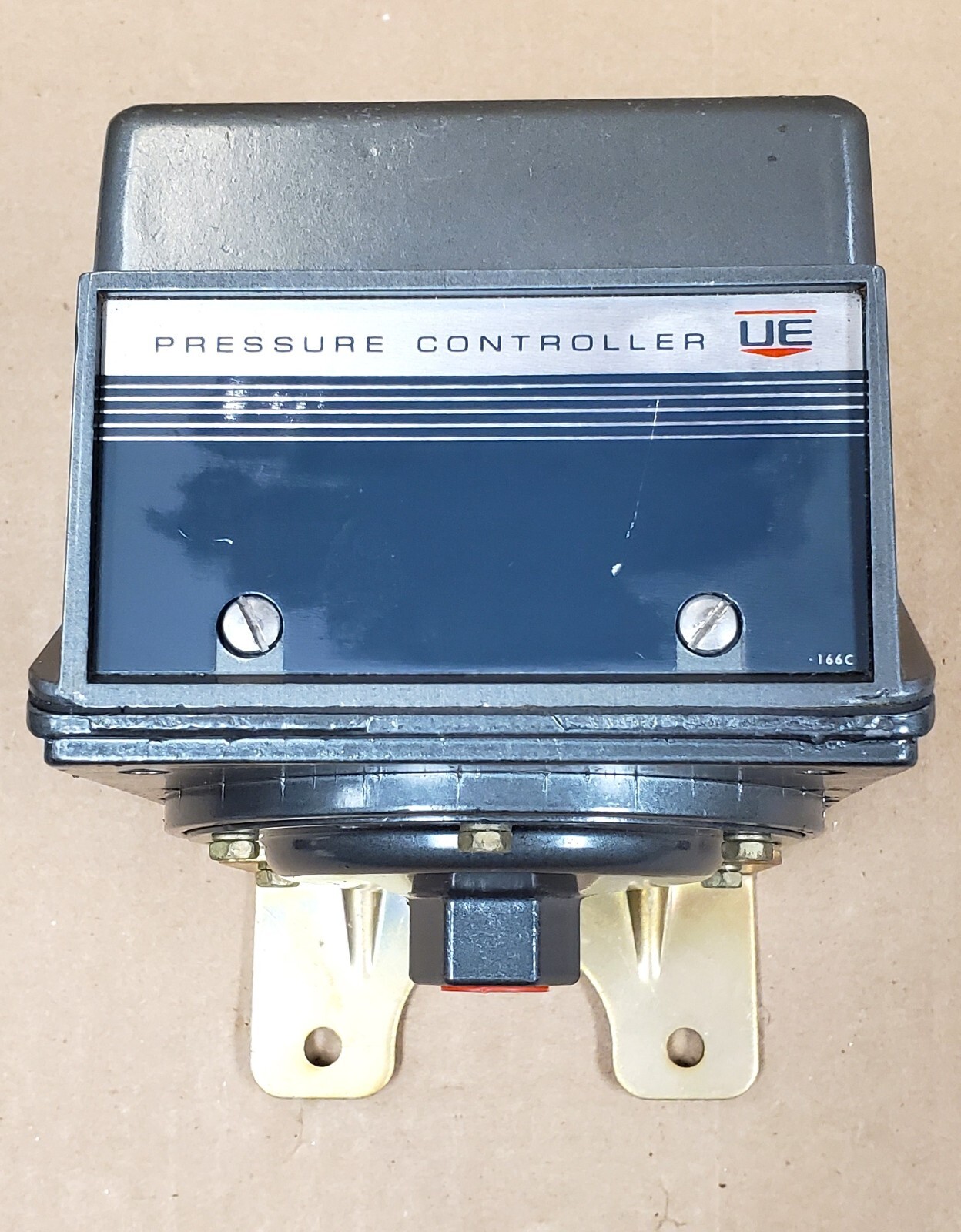 United Electric Type J302 Pressure Switch, Model 443, 0-80 In H2O