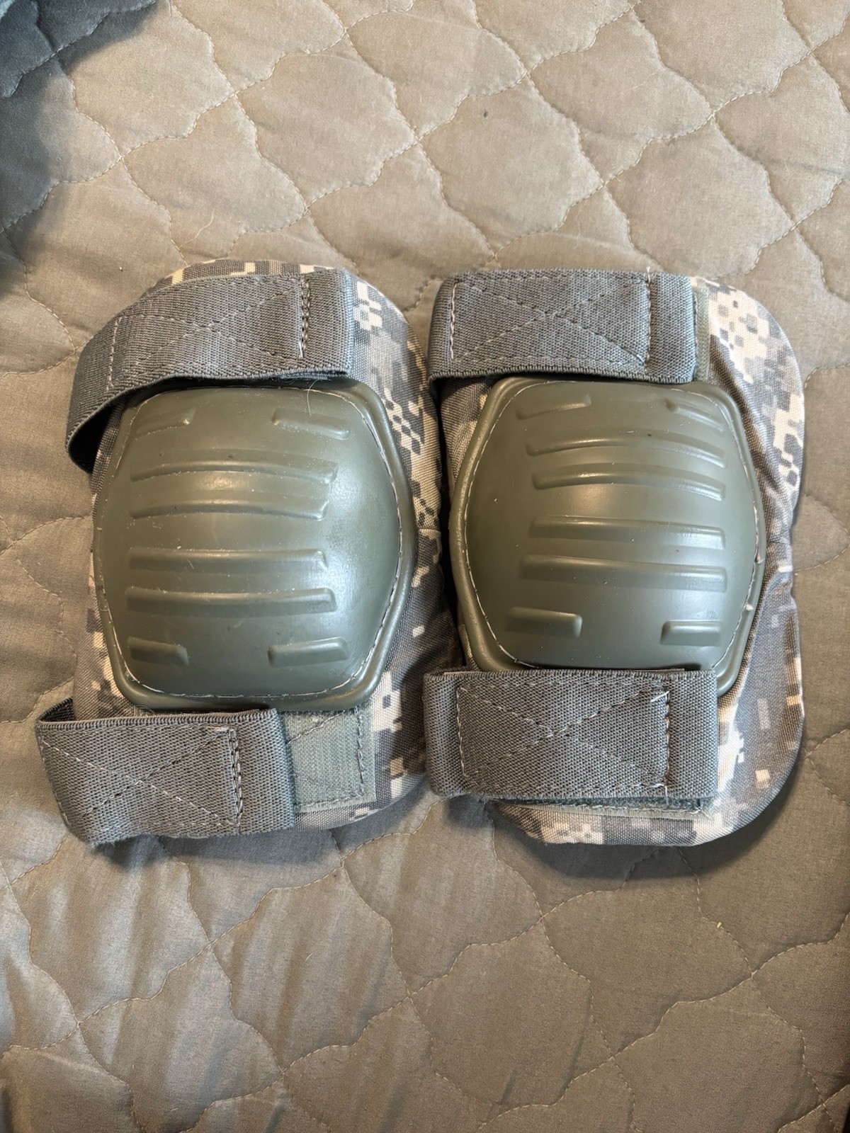 ACU Elbow Pad Set