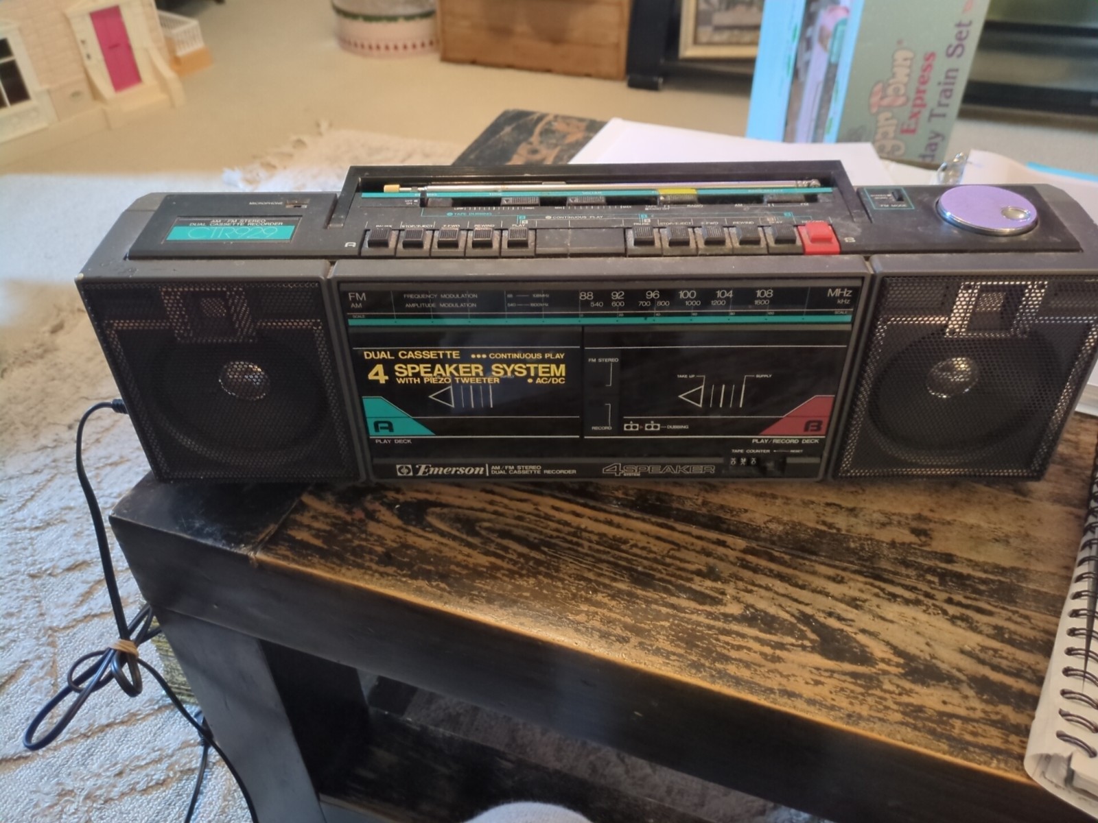 Vintage Emerson CTR 929 AM FM Stereo Radio Dual Cassette Player Boombox, *WORKS*