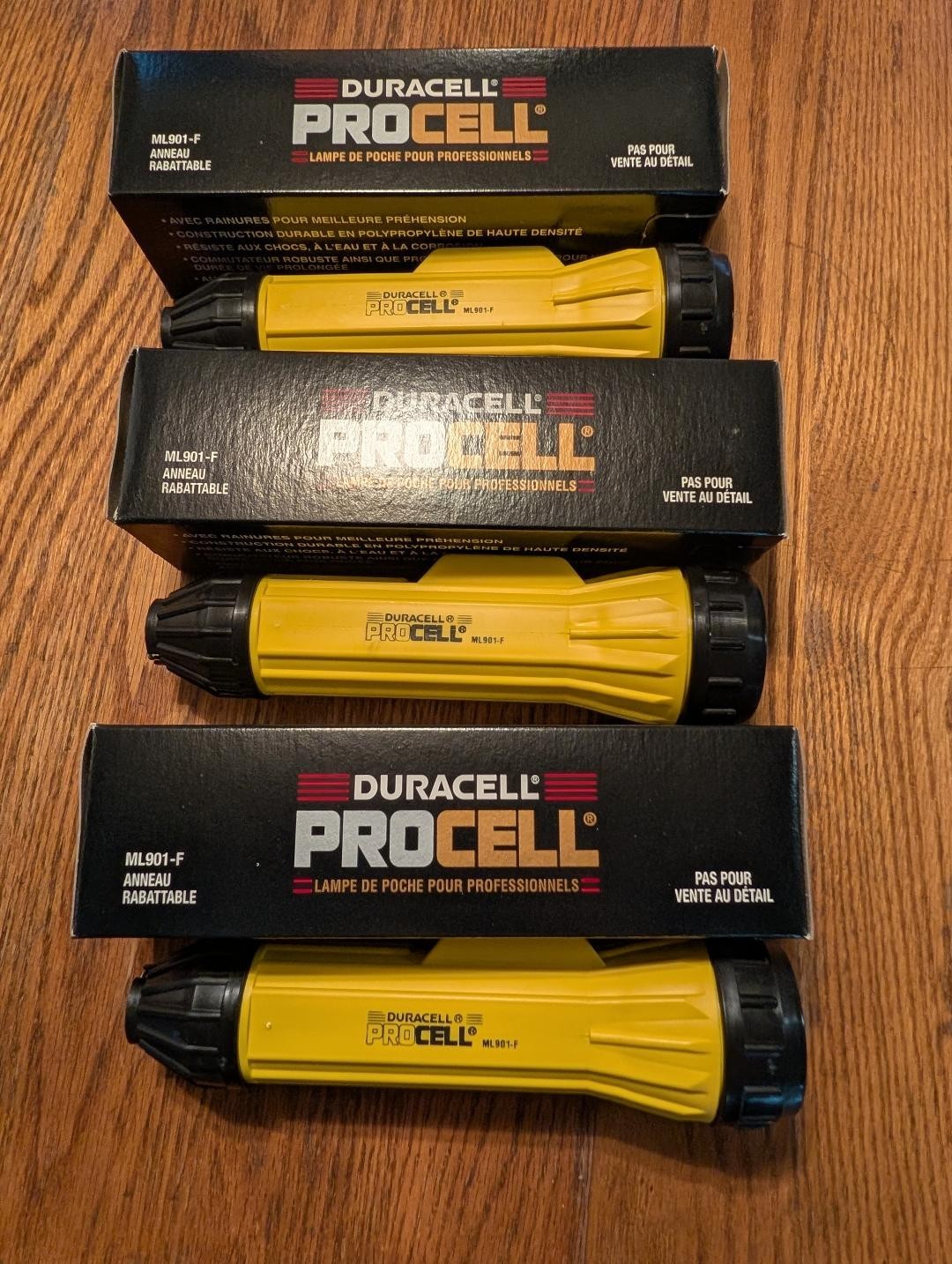 3! Duracell ProCell Plastic Outdoor Indoor Safety Flashlights NIB