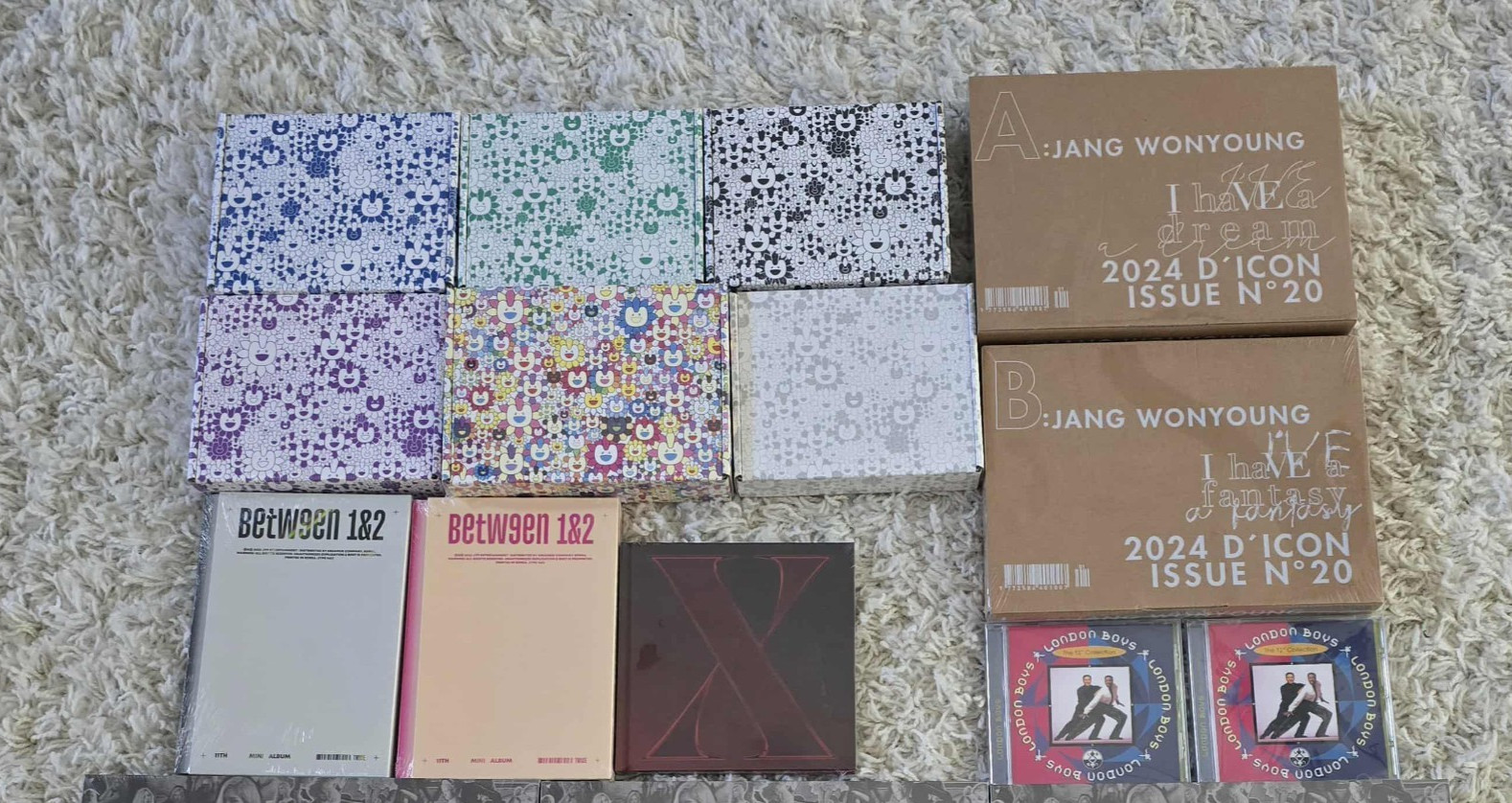 K-POP Collection of Books Albums CD YOU CHOOSE New MINT USA  Various Artist