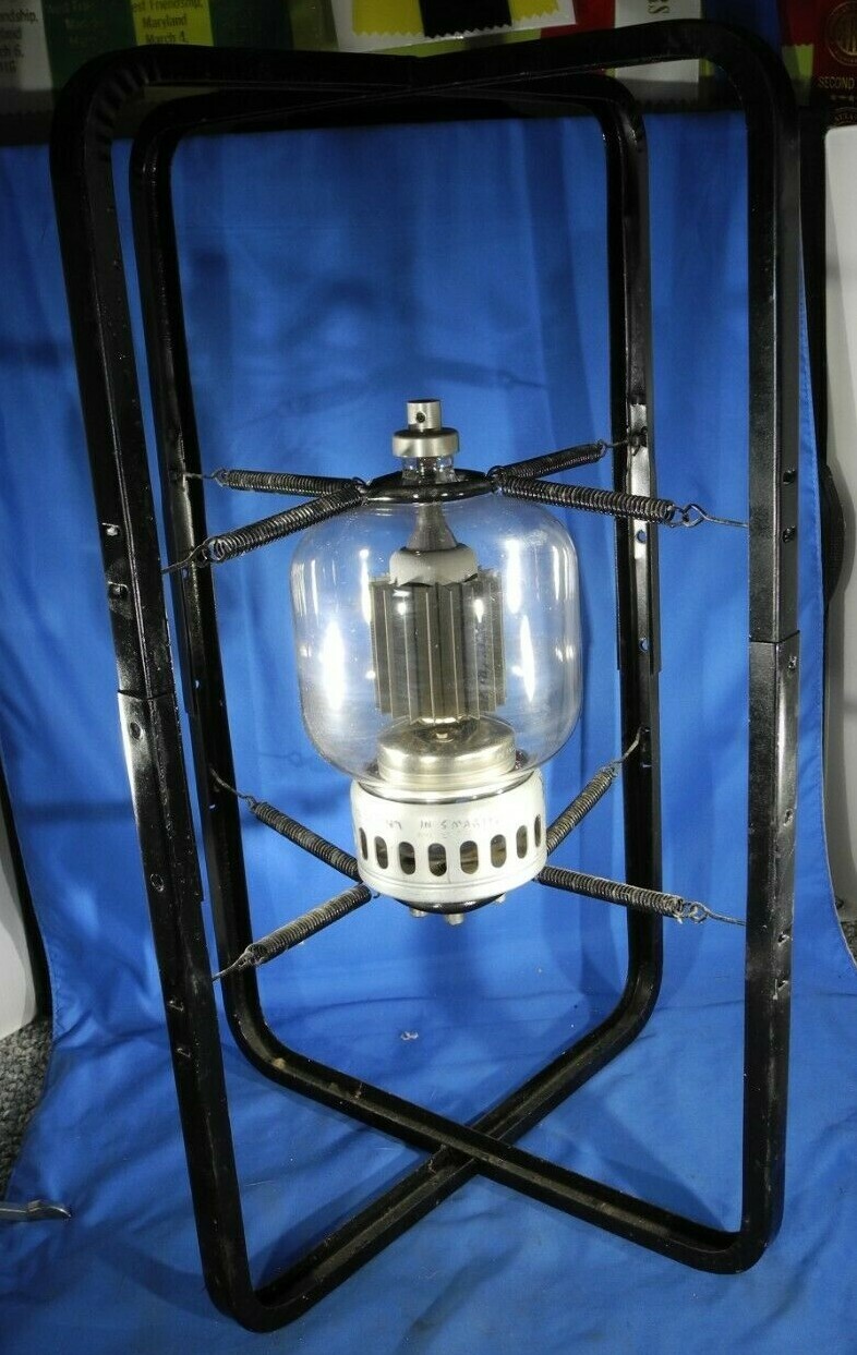 Vintage Metal Spring Retainer Holder For Large Amplifier Vacuum Tube Steam punk