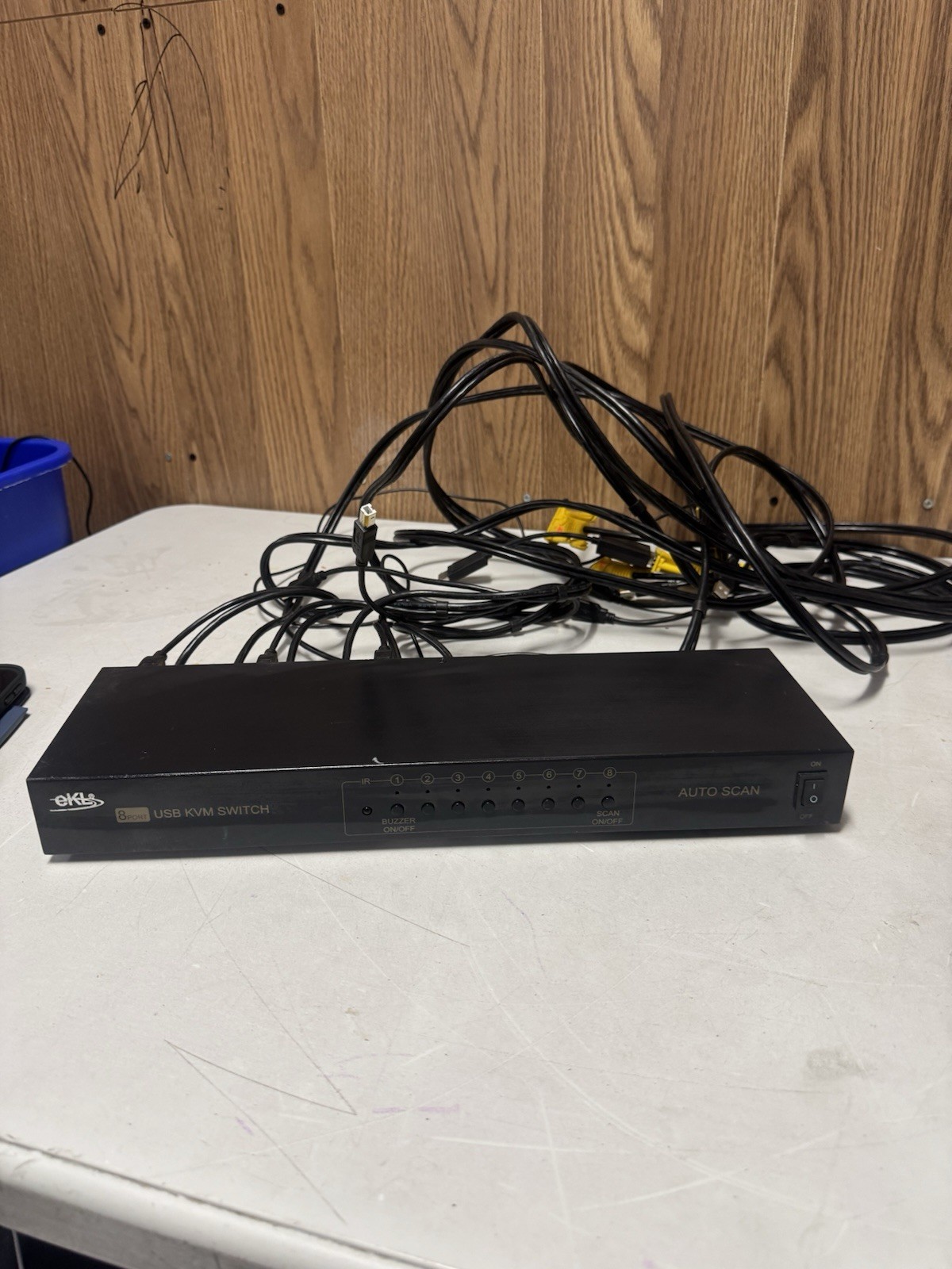 EKL 8-Port USB KVM Switch Model EKL-81UA w/ Cables – Untested / As-Is