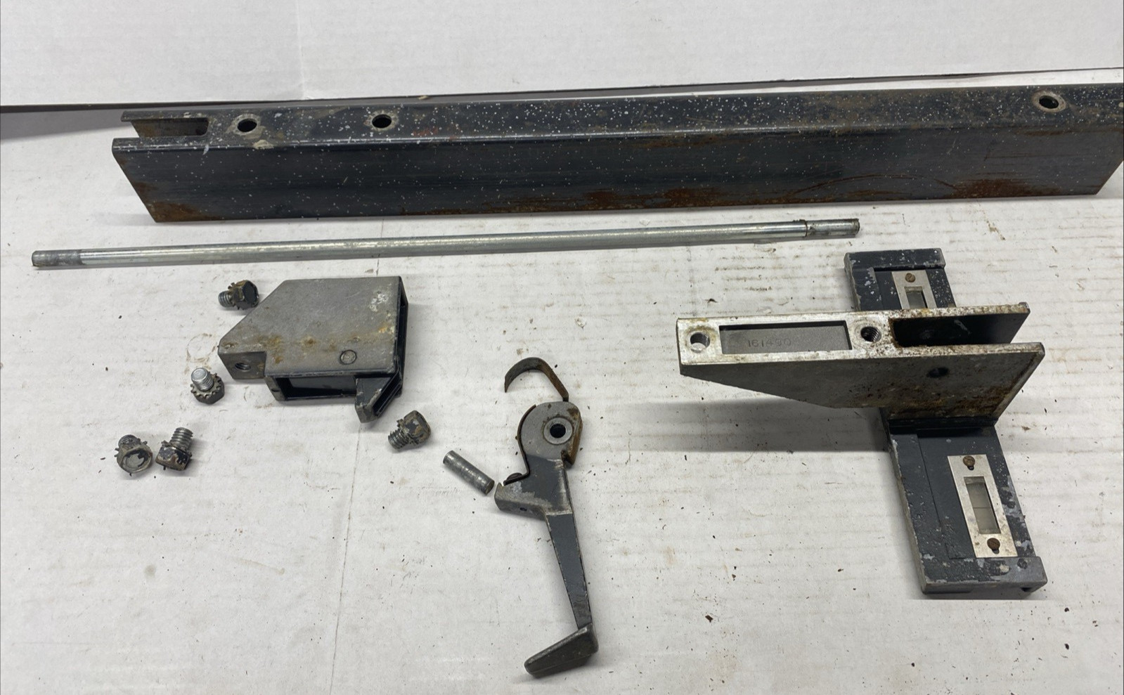 Craftsman Md 113.xxxx Table Saw  RIP Fence  fits 20" Table  CTS-1096
