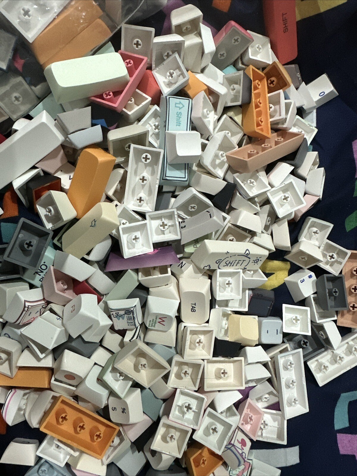 Random Keycaps 70+ Keys Kid Gift Computer Mechanic Keyboard PBT Dye