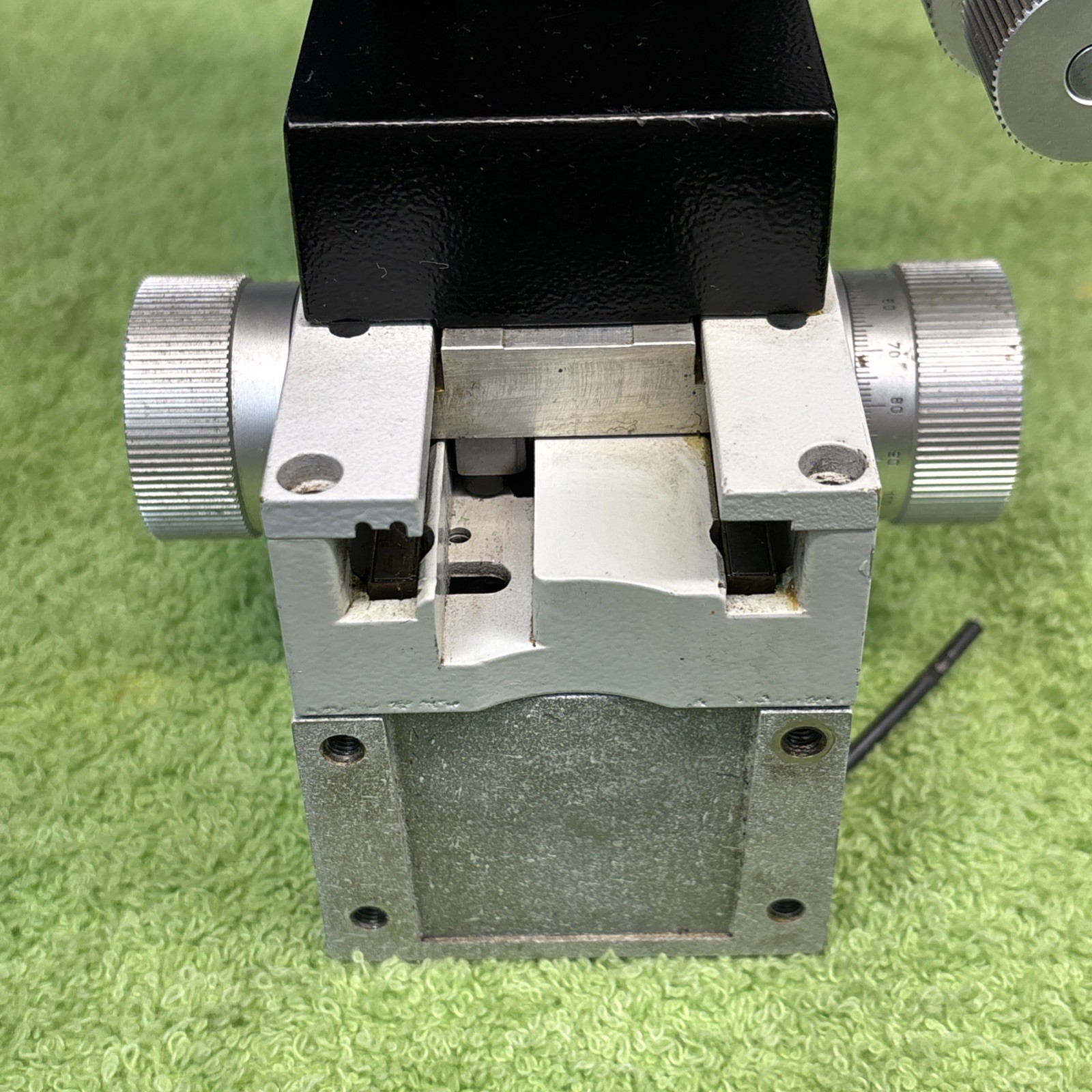 Ernst Leitz Wetzlar Microscope fluorescence? stage rotating mirrored condenser?