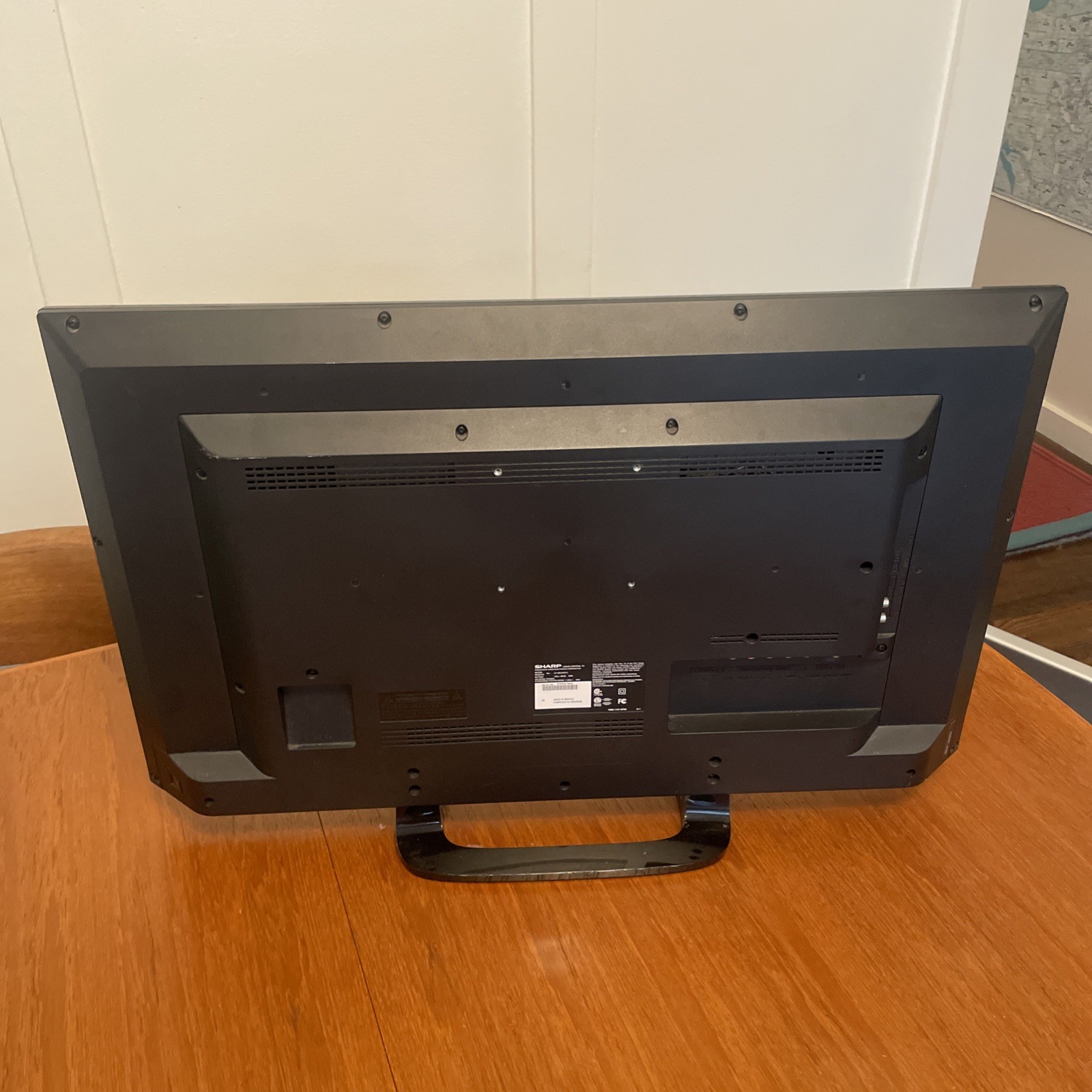 31” SHARP Liquid Crystal TV Model LC-32LE451U