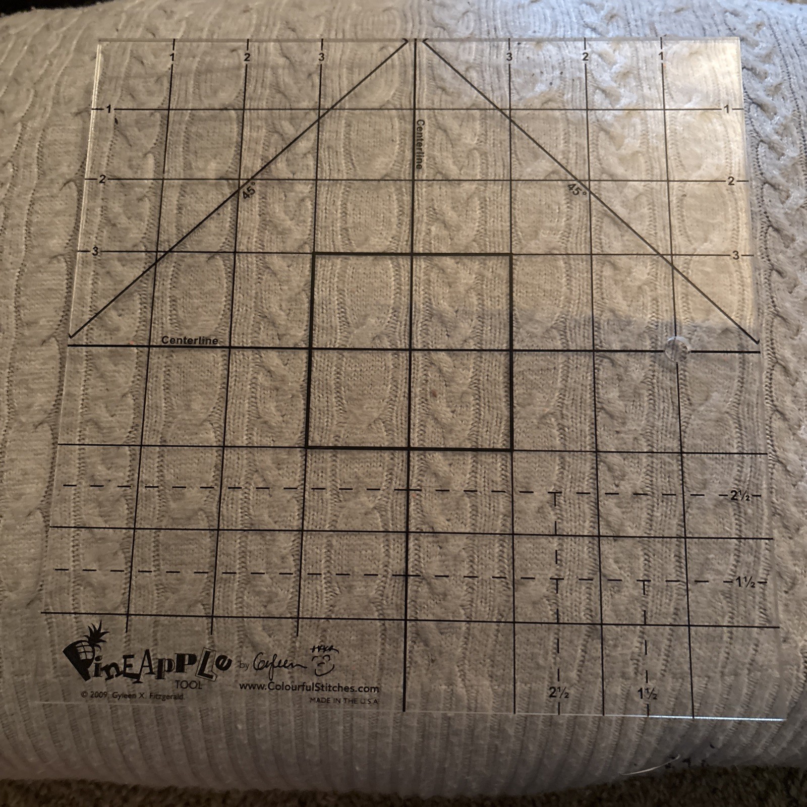 Pineapple Tool Quilt Template by Gyleen X Fitzgerald for Colourful Stitches