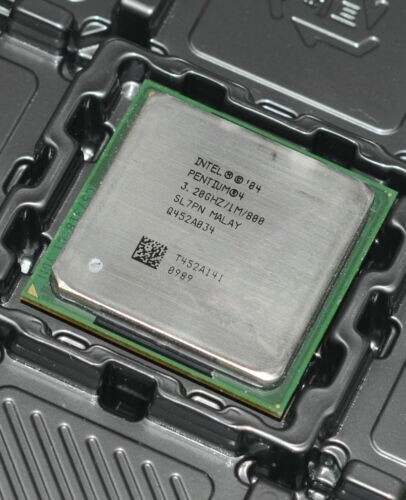 INTEL Pentium 4 3.2 GHz SL7PN SOCKET 478 P4 3.2G 3.2E CPU