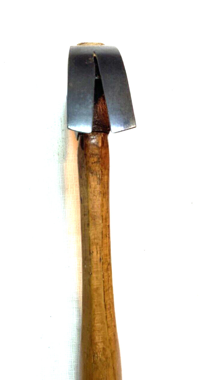 Stanley 100 Plus carpenter hammer